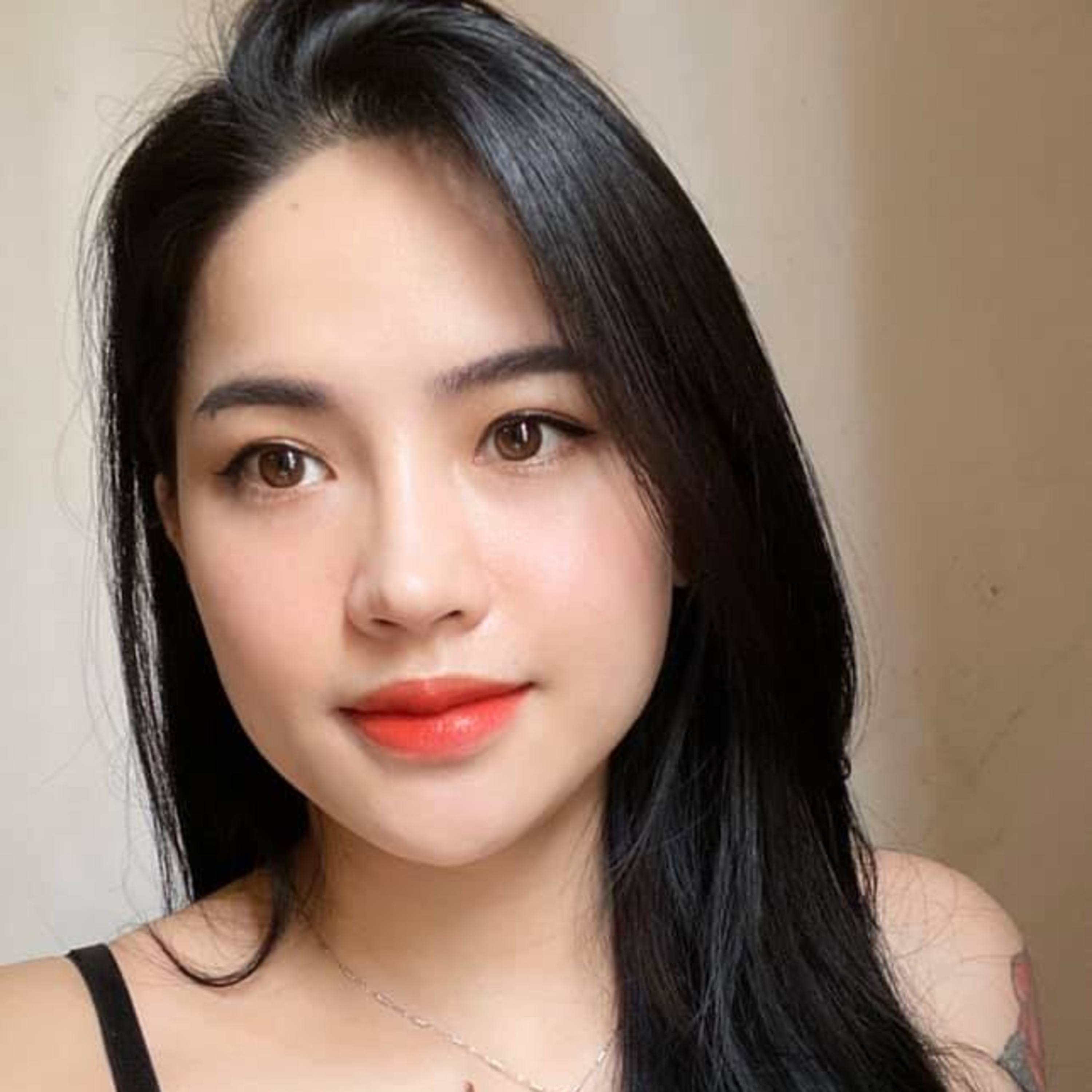 CĂNG: Trang Nemo bị “chiến thần review” Hà Linh phốt bán hàng kém chất lượng, hại người tiêu dùng episode artwork