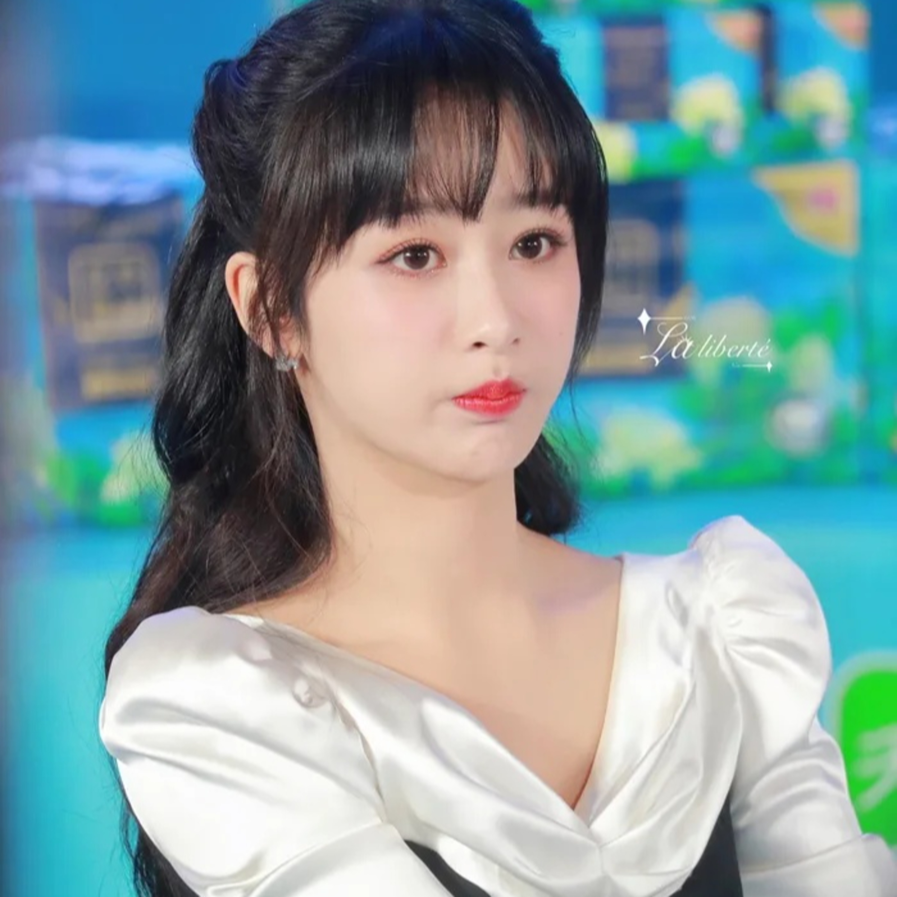 Viên Băng Nghiên chắc suất làm nền cho Dương Mịch nhưng Lưu Thi Thi mới là cái tên gây sốc episode artwork