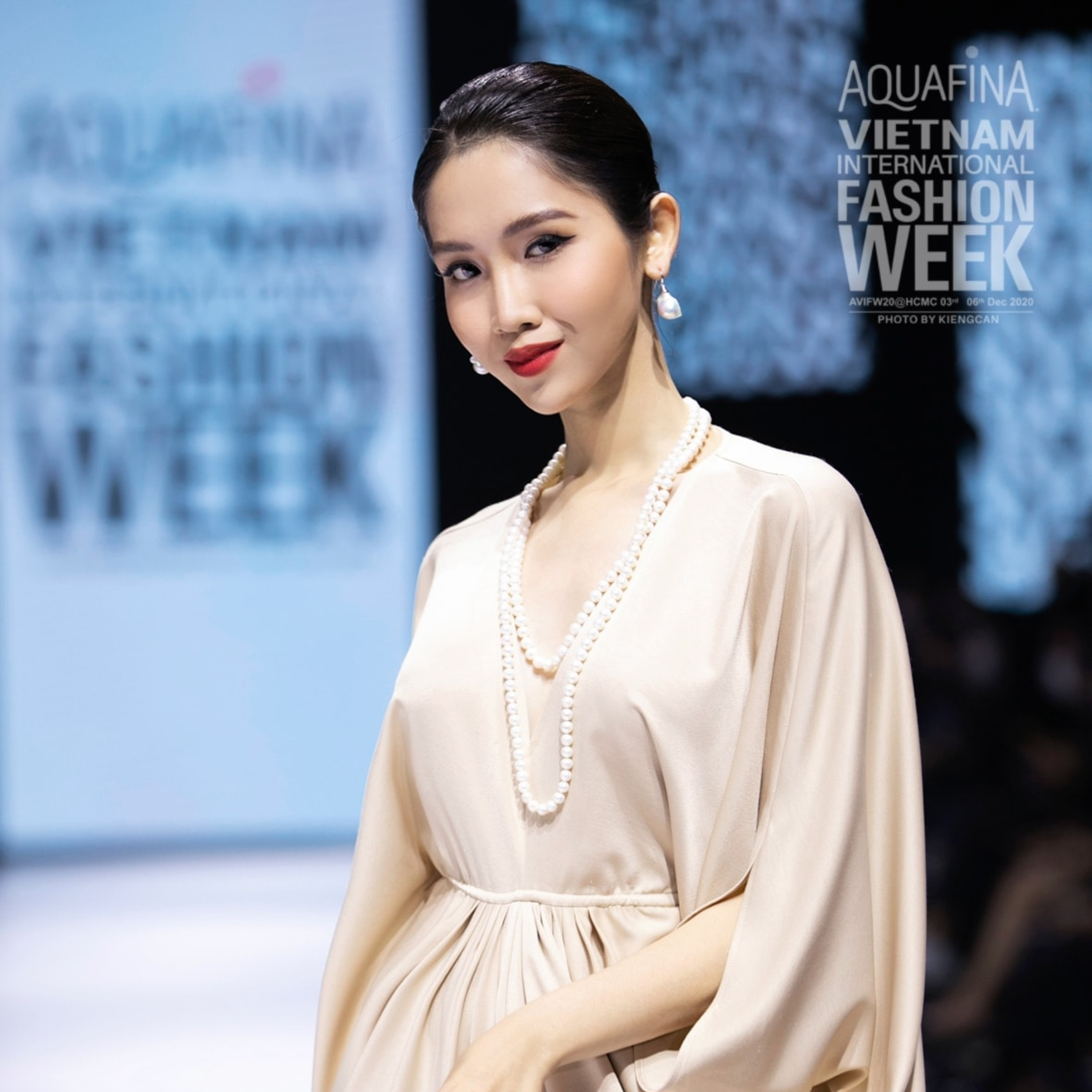 Đỗ Nhật Hà xin lỗi khi gặp sự cố nhạy cảm trong phần thi “Người đẹp biển”, gửi lời cảm ơn bạn cùng thi episode artwork