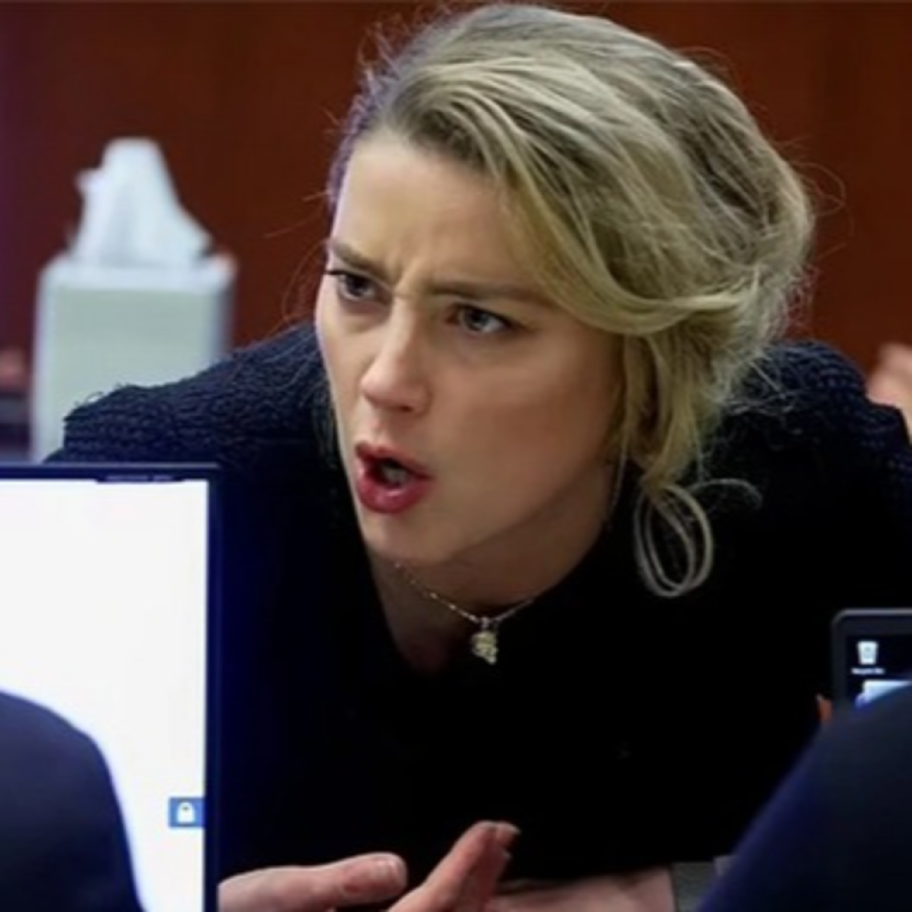 Amber Heard cầu xin sự bao dung của Johnny Depp? episode artwork