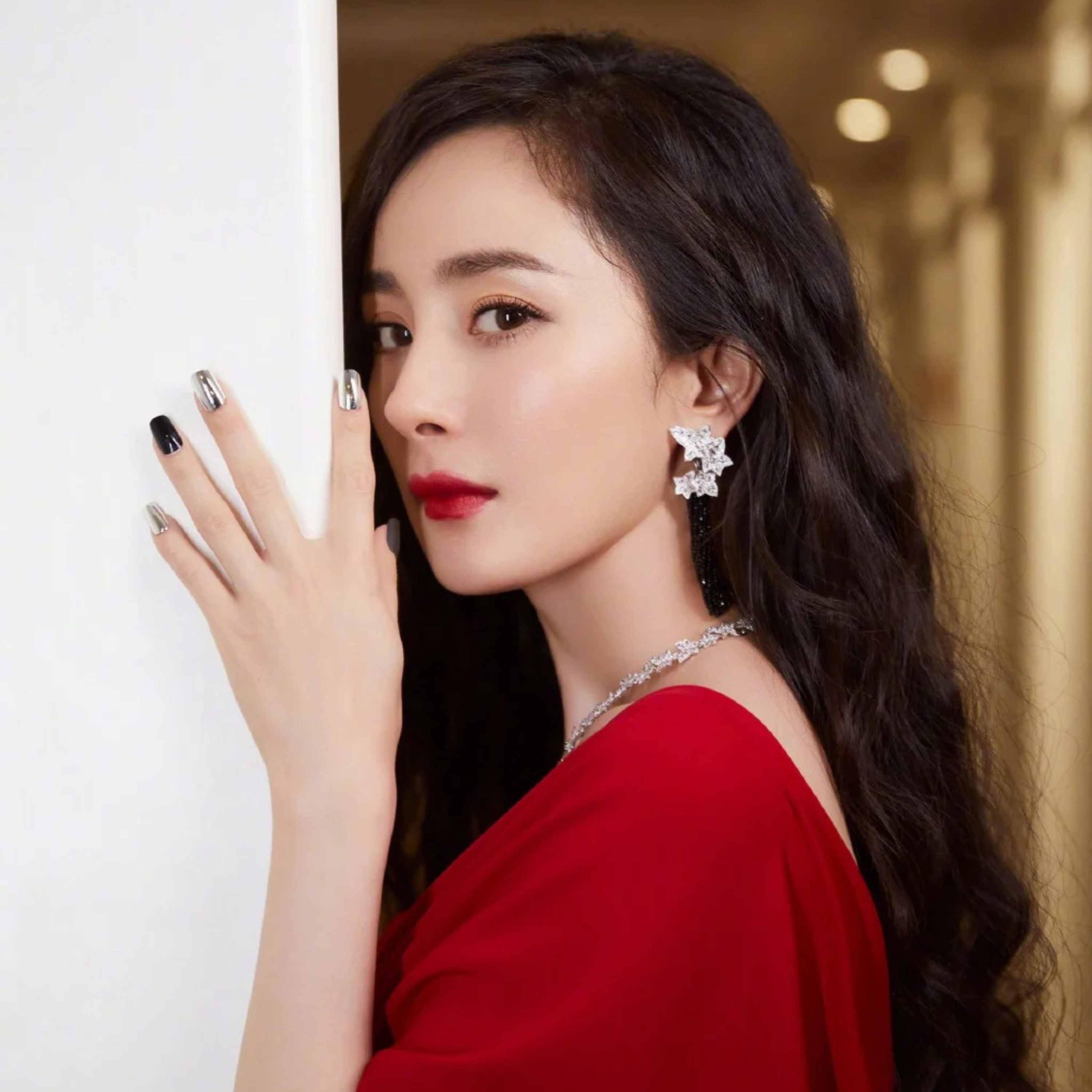 Dương Mịch và dàn mỹ nhân Cbiz can thiệp thẩm mỹ nhưng nhất định không chịu thừa nhận episode artwork