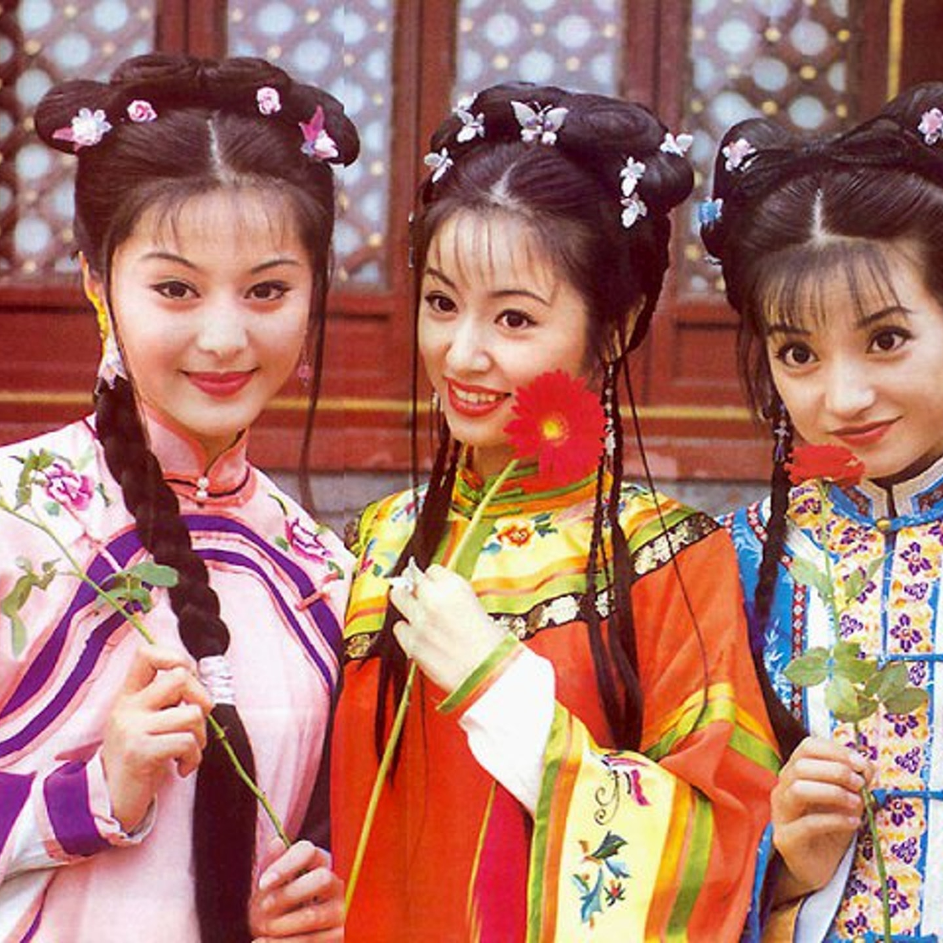 Triệu Vy khóc lóc, buồn bã đăng đàn “Tôi đã không còn gì” khi bố qua đời episode artwork