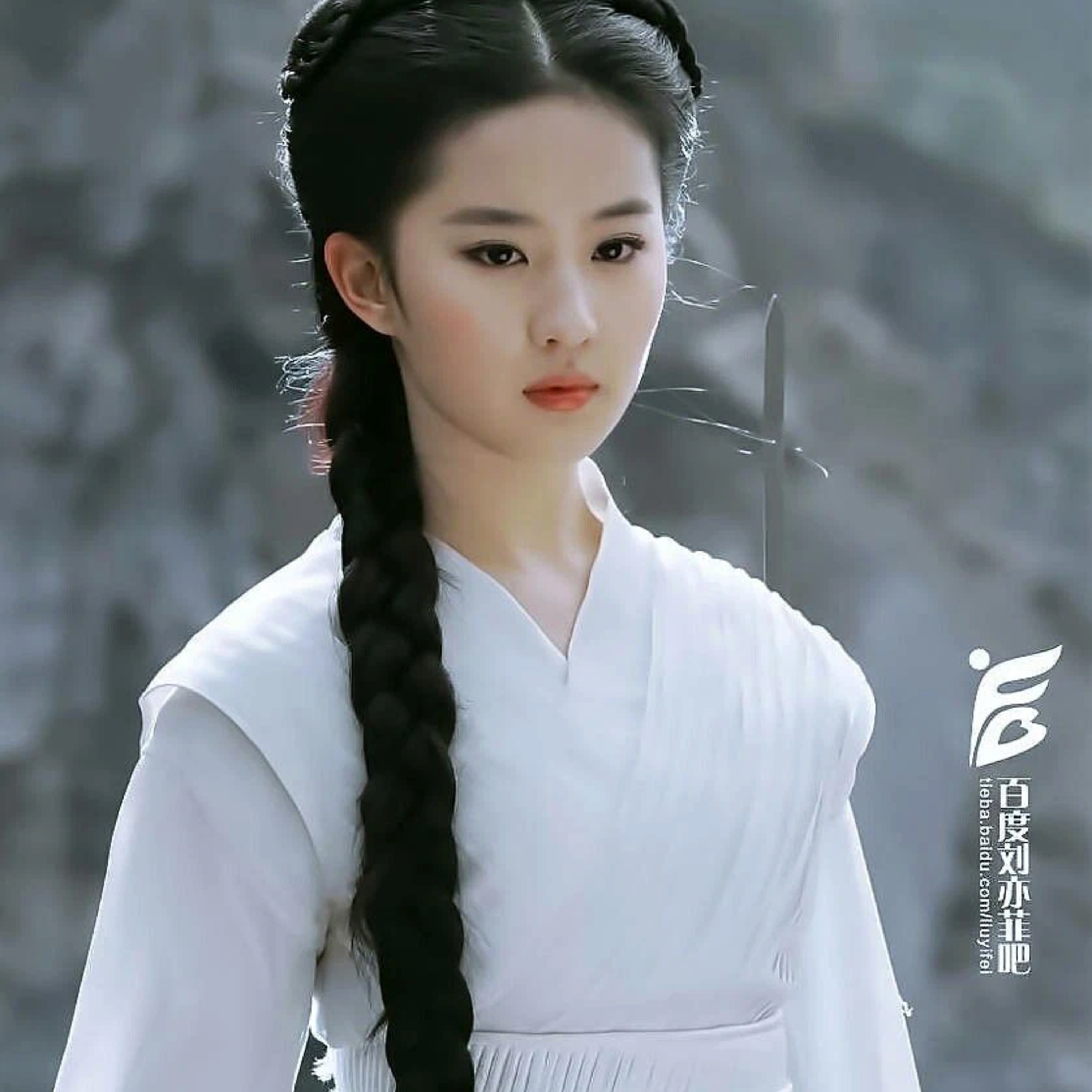 Lưu Diệc Phi chơi lớn tặng túi LV cho tất cả diễn viên của “Mộng hoa lục” episode artwork