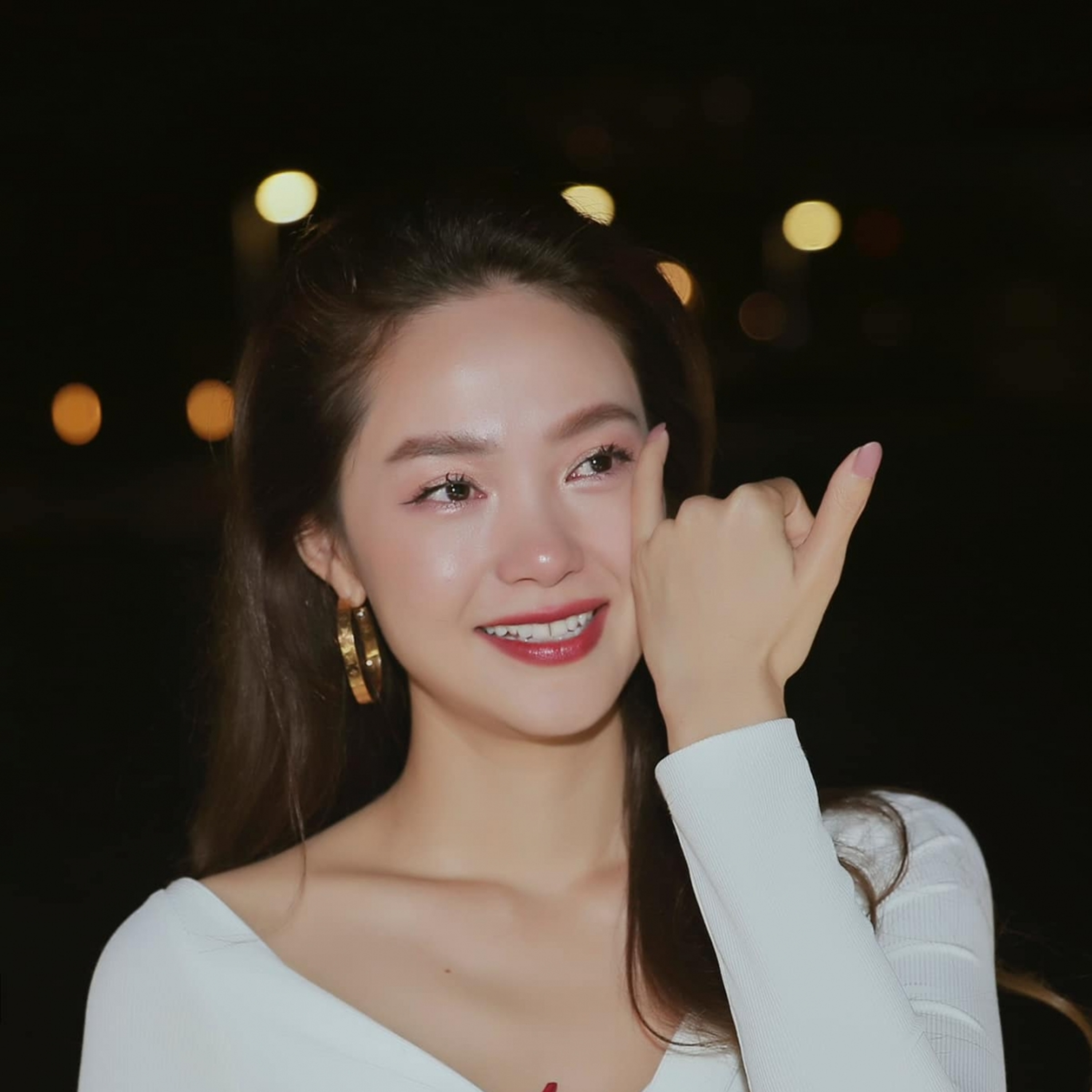 Minh Hằng nhắn nhủ đến chồng doanh nhân trước 1 tuần siêu đám cưới: “Hôm nay em xin làm vợ bảo vệ anh một ngày”.  episode artwork