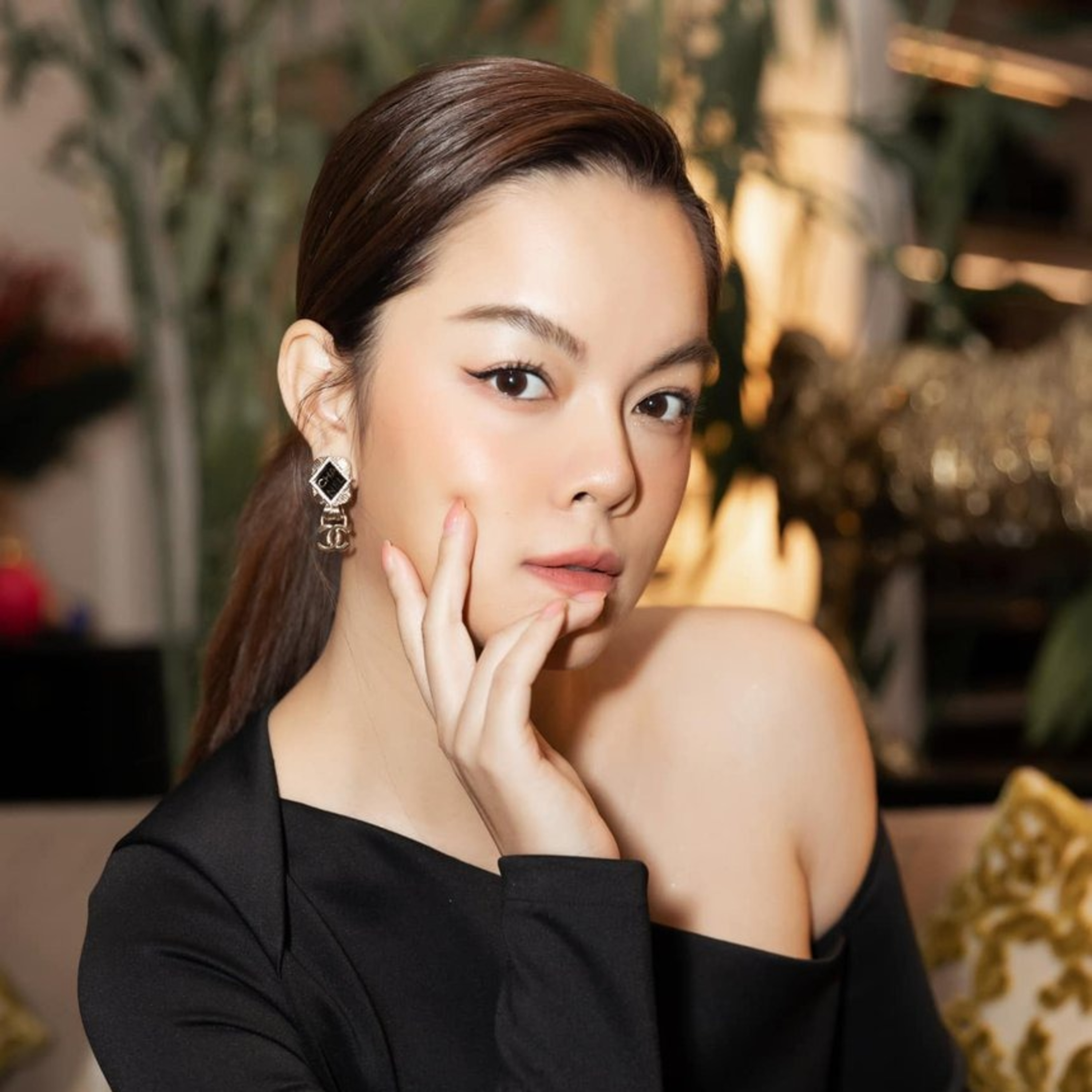 Phạm Quỳnh Anh nói rõ lý do giấu kín việc có bầu lần 3, bật mí về tình mới và lễ cầu hôn đặc biệt episode artwork