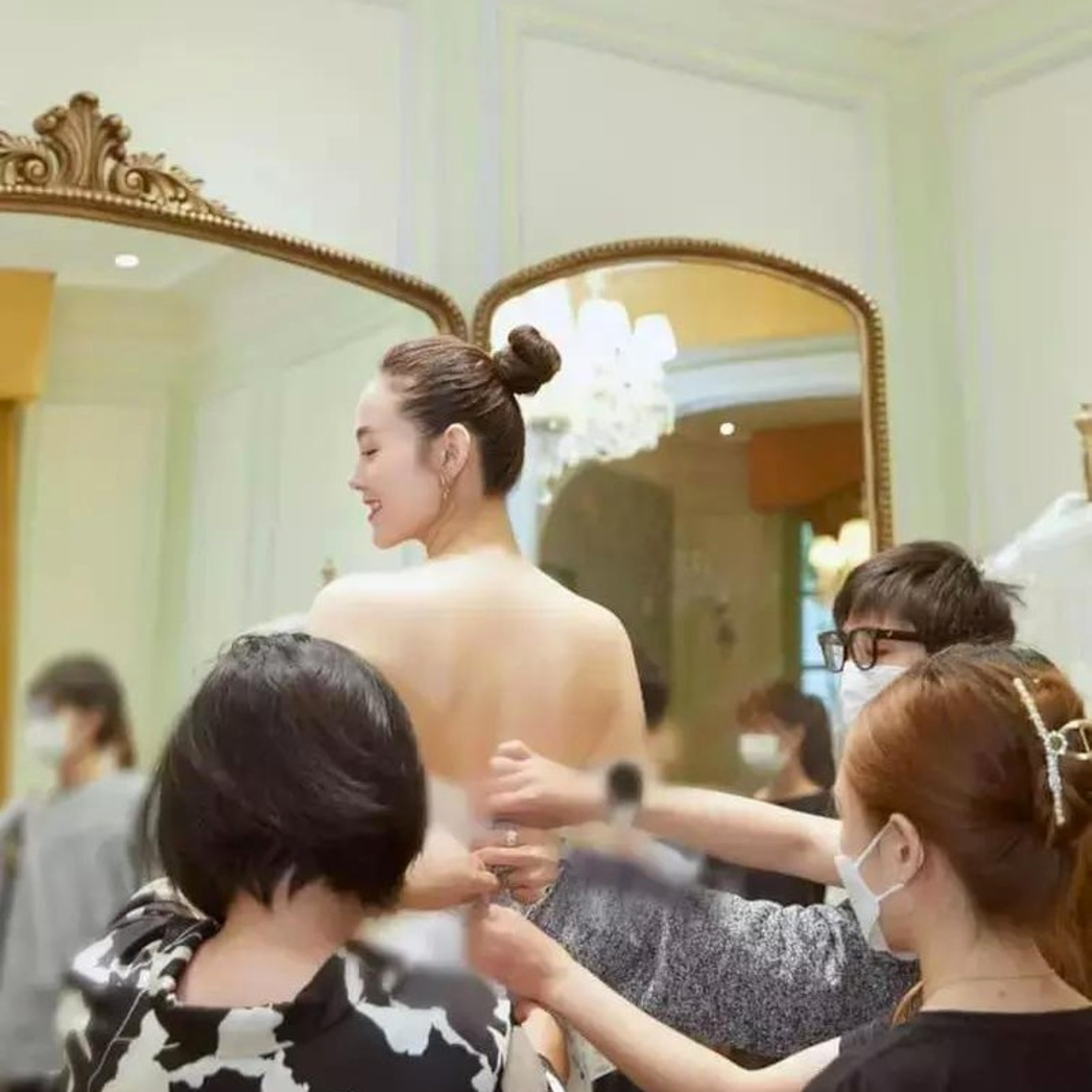 Minh Hằng chính thức lên xe hoa vào hôm nay (13/6), an ninh 'nhà gái' được thắt chặt episode artwork