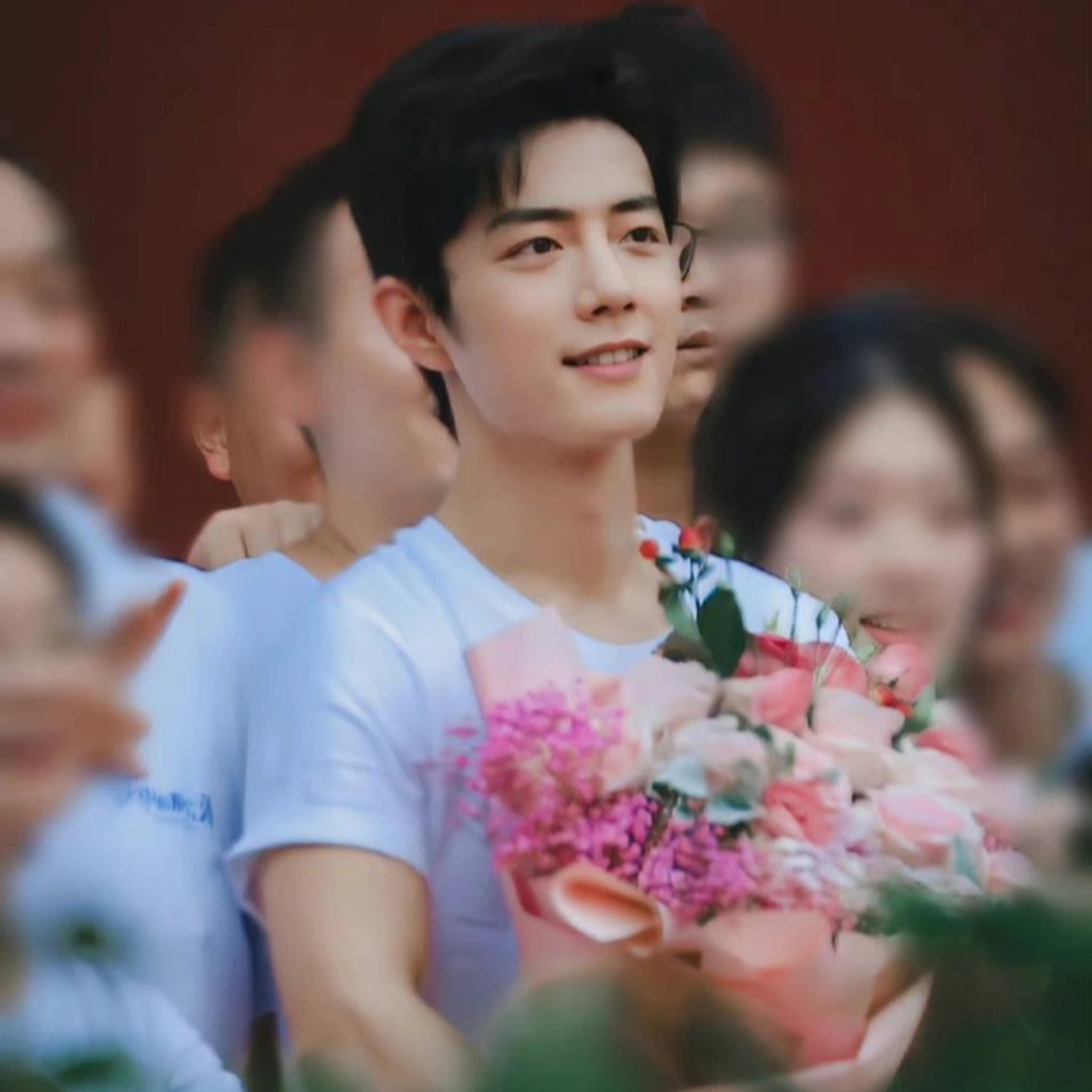 Tiêu Chiến lộ thói quen khó bỏ hồi còn thân Vương Nhất Bác, thể hiện tình cảm với 1 nữ diễn viên episode artwork