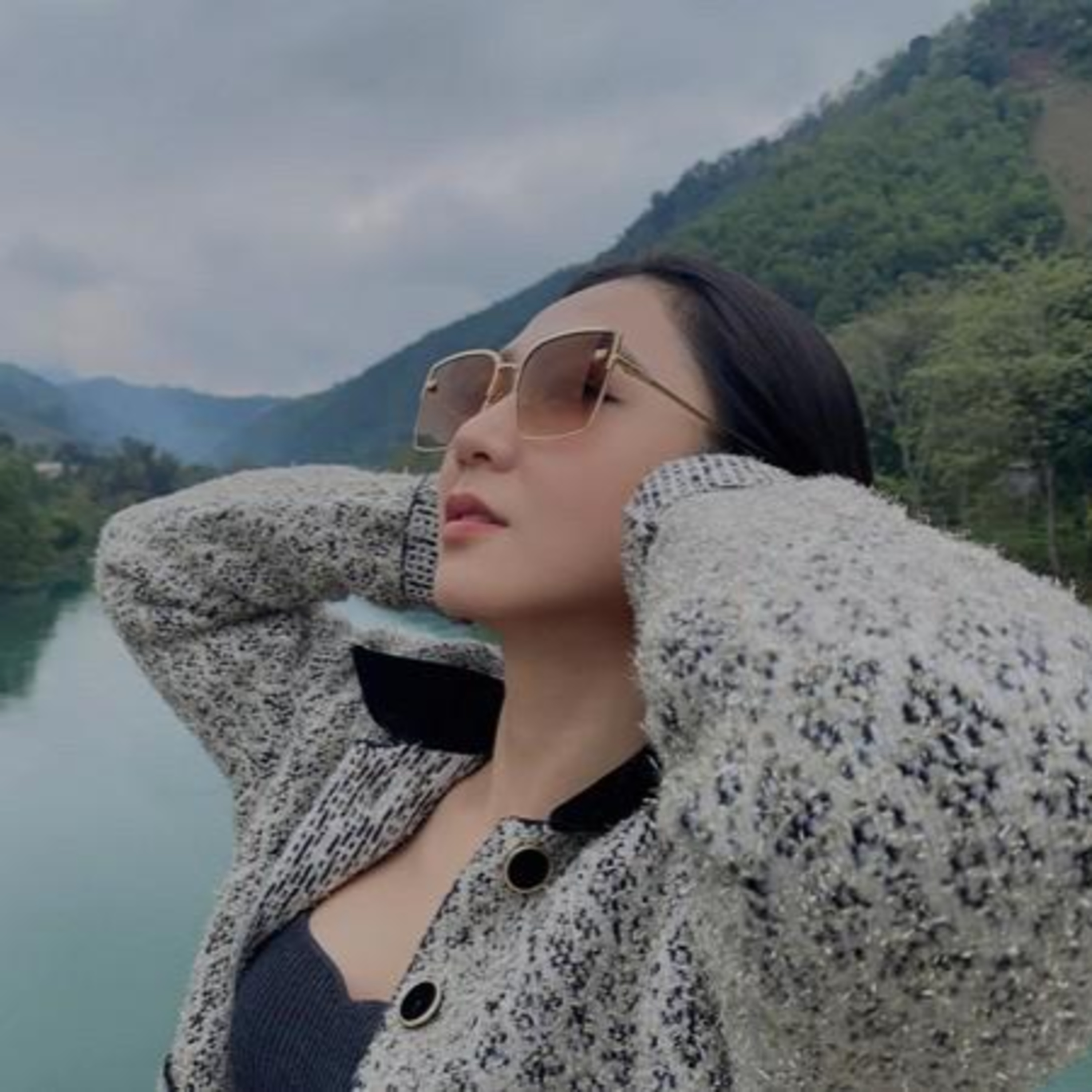 Hà Thanh Xuân và ‘Vua cá Koi’ lộ loạt bằng chứng 'đưa nhau khắp thế gian' trước khi cưới episode artwork
