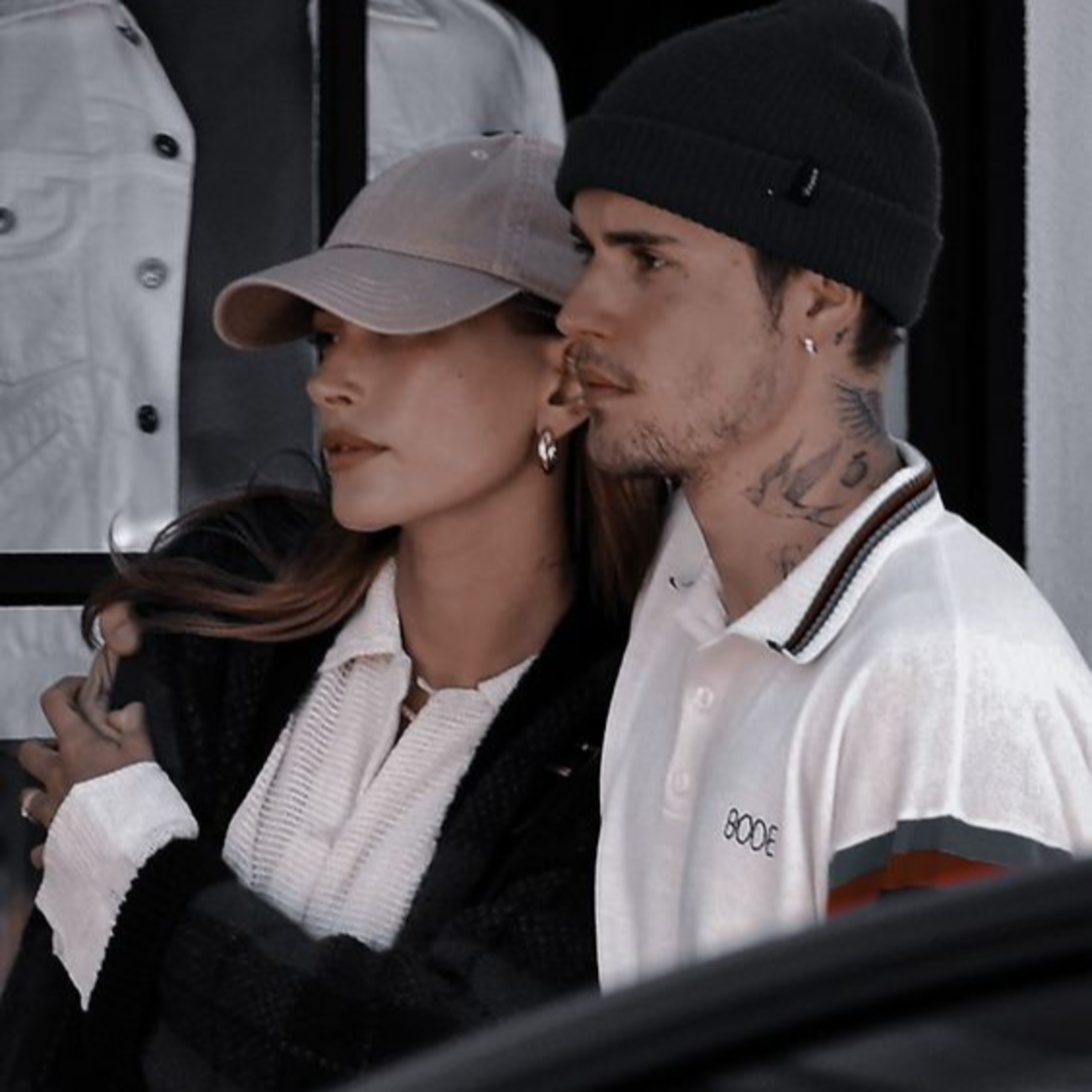 Justin Bieber và 1 năm đầy biến động: Vợ đột quỵ, chồng liệt nửa mặt episode artwork