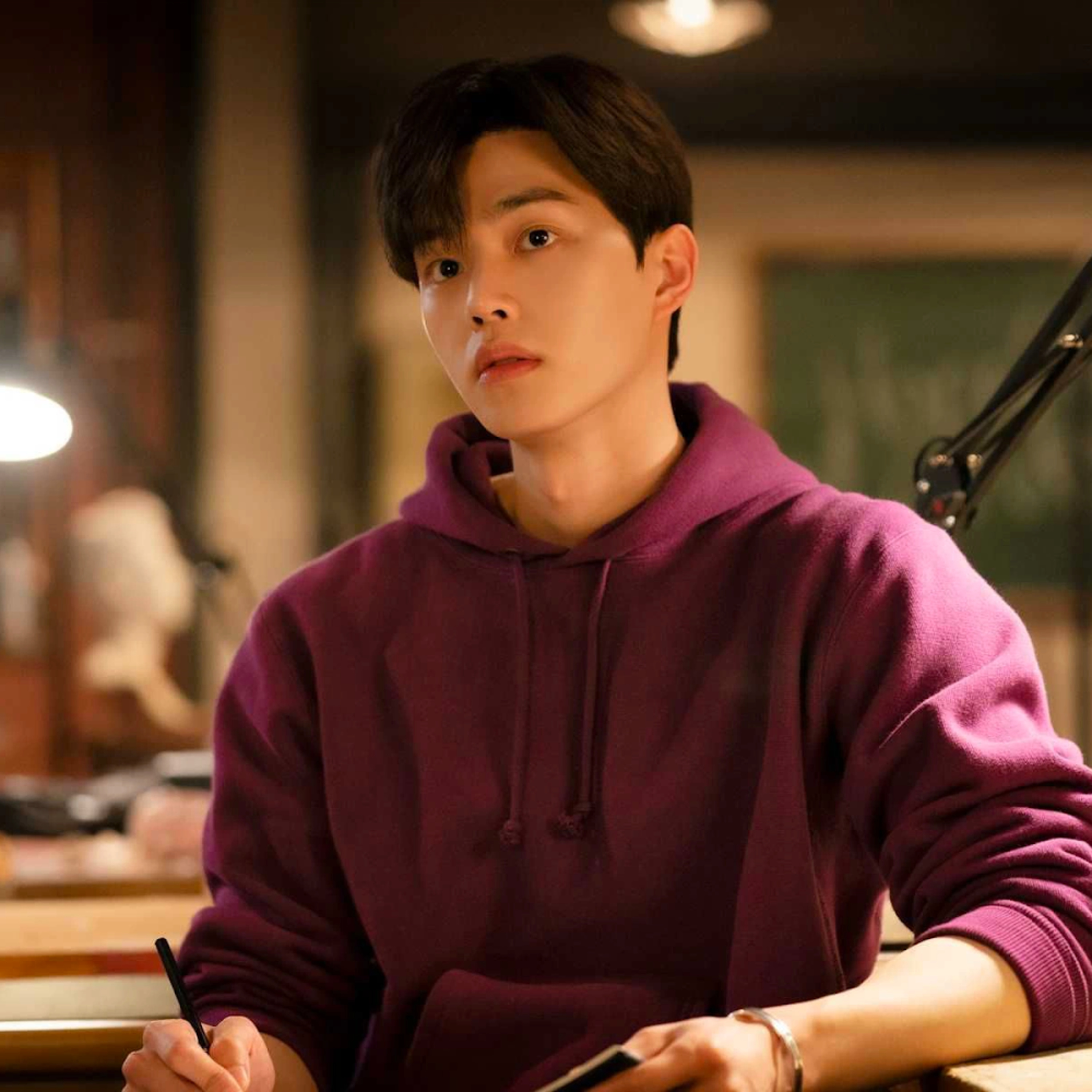 Song Kang, Kim Young Dae và loạt sao Hàn diễn xuất gây thất vọng mà vẫn được tung hô quá đà  episode artwork