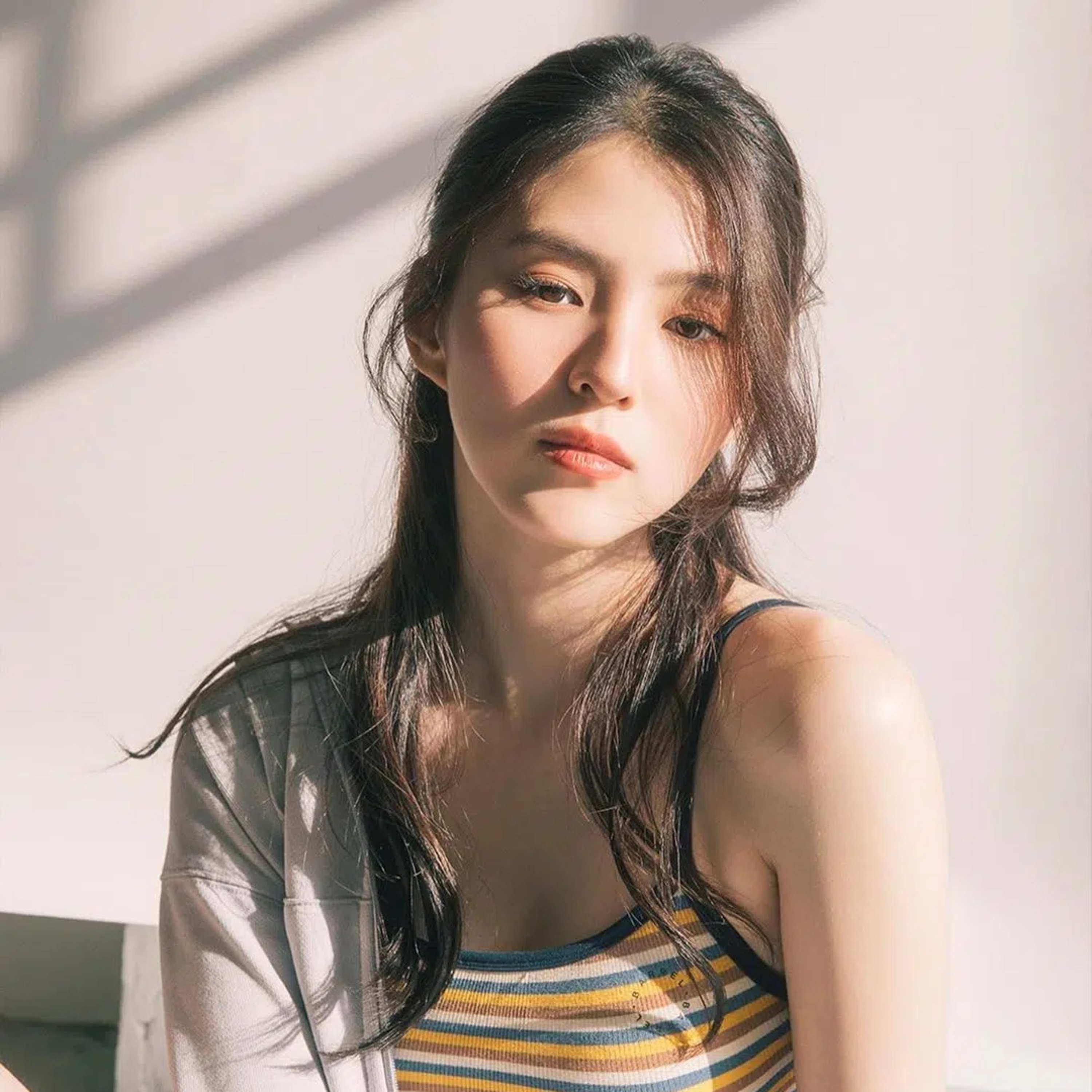 Song Kang - Han So Hee bị bắt gặp hẹn hò giữa phố dù mang khẩu trang kín mít?  episode artwork