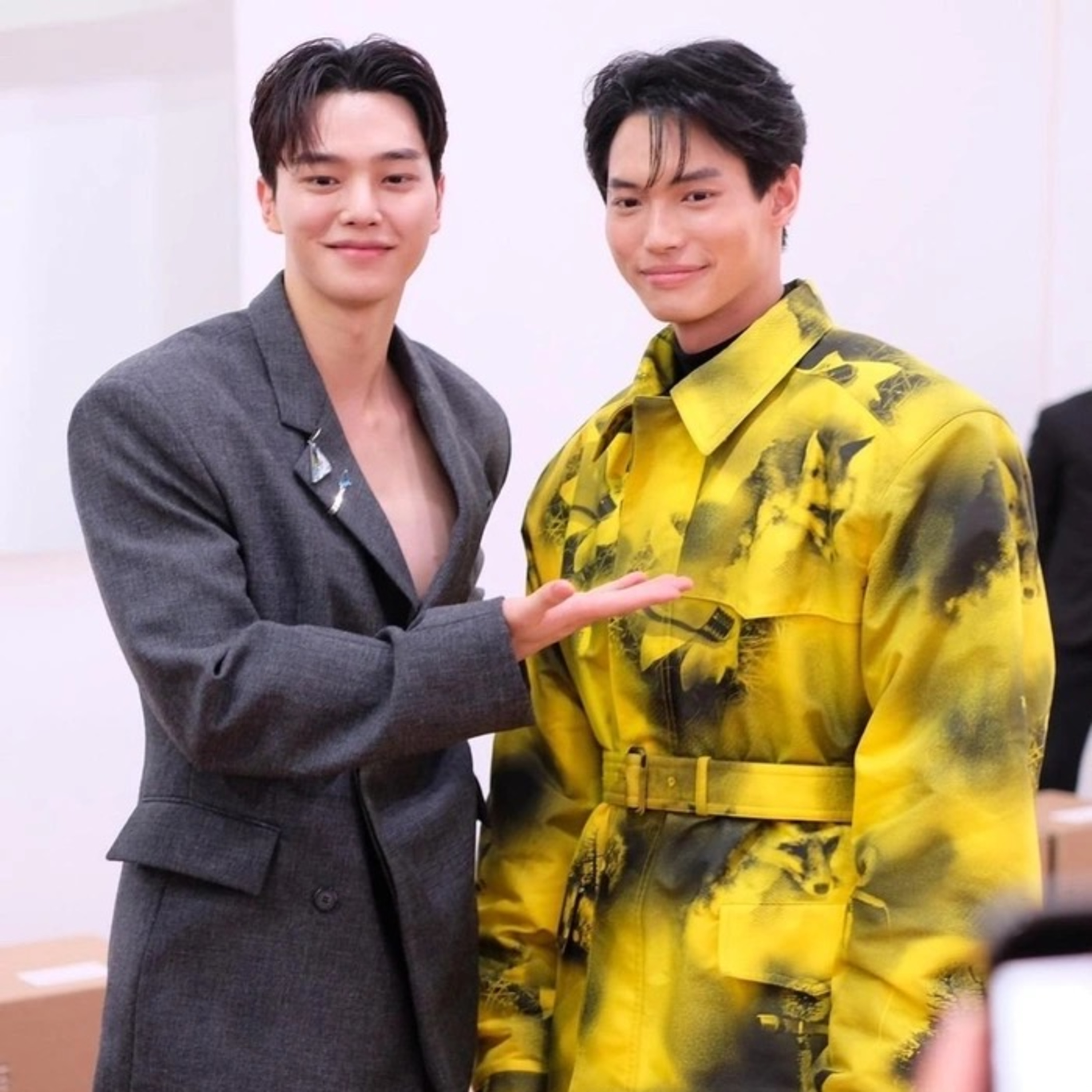 Win Metawin bị netizen mỉa mai không đủ “trình” để đứng cạnh Song Kang episode artwork