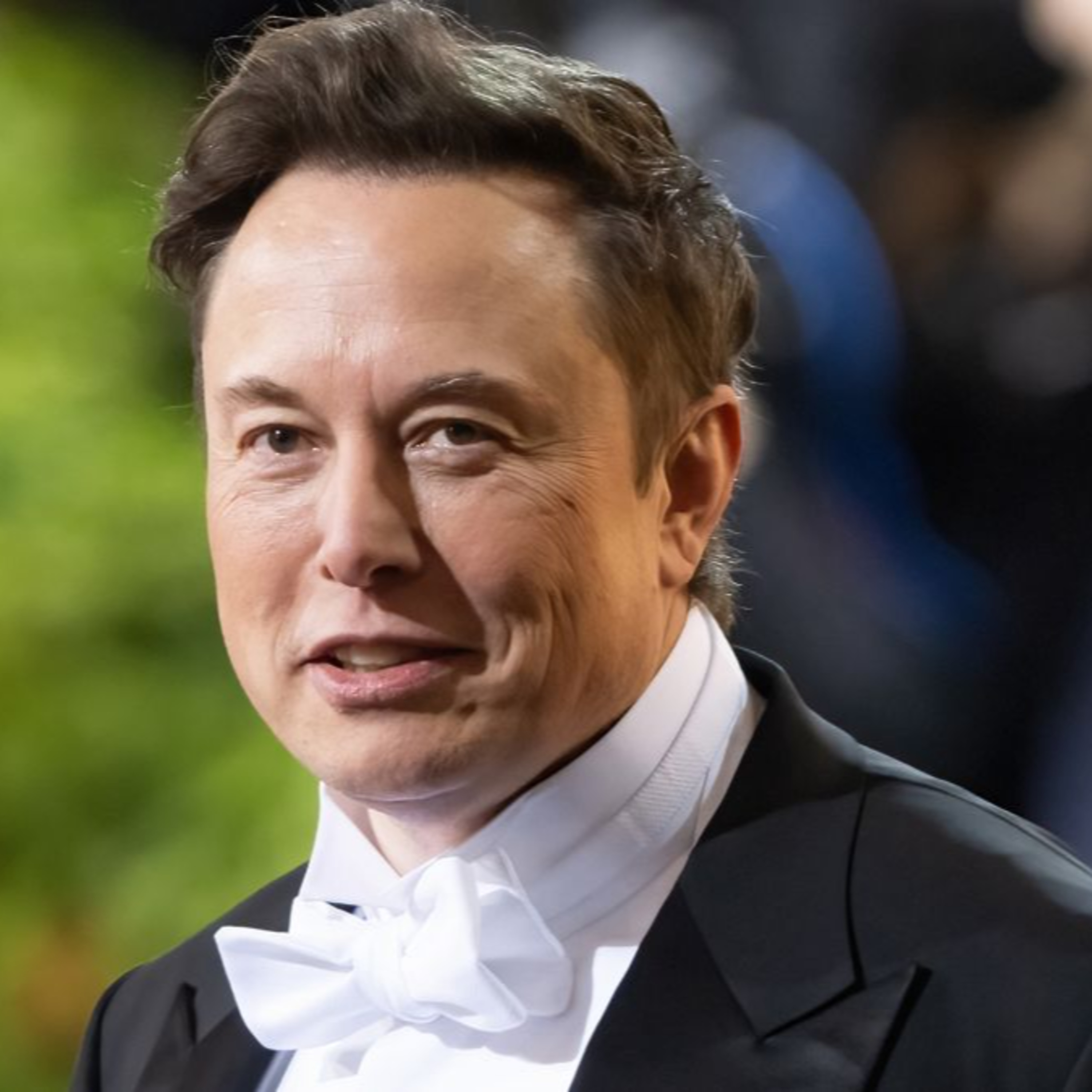 Vivian Jenna Wilson: Con gái chuyển giới của Elon Musk là ai? episode artwork