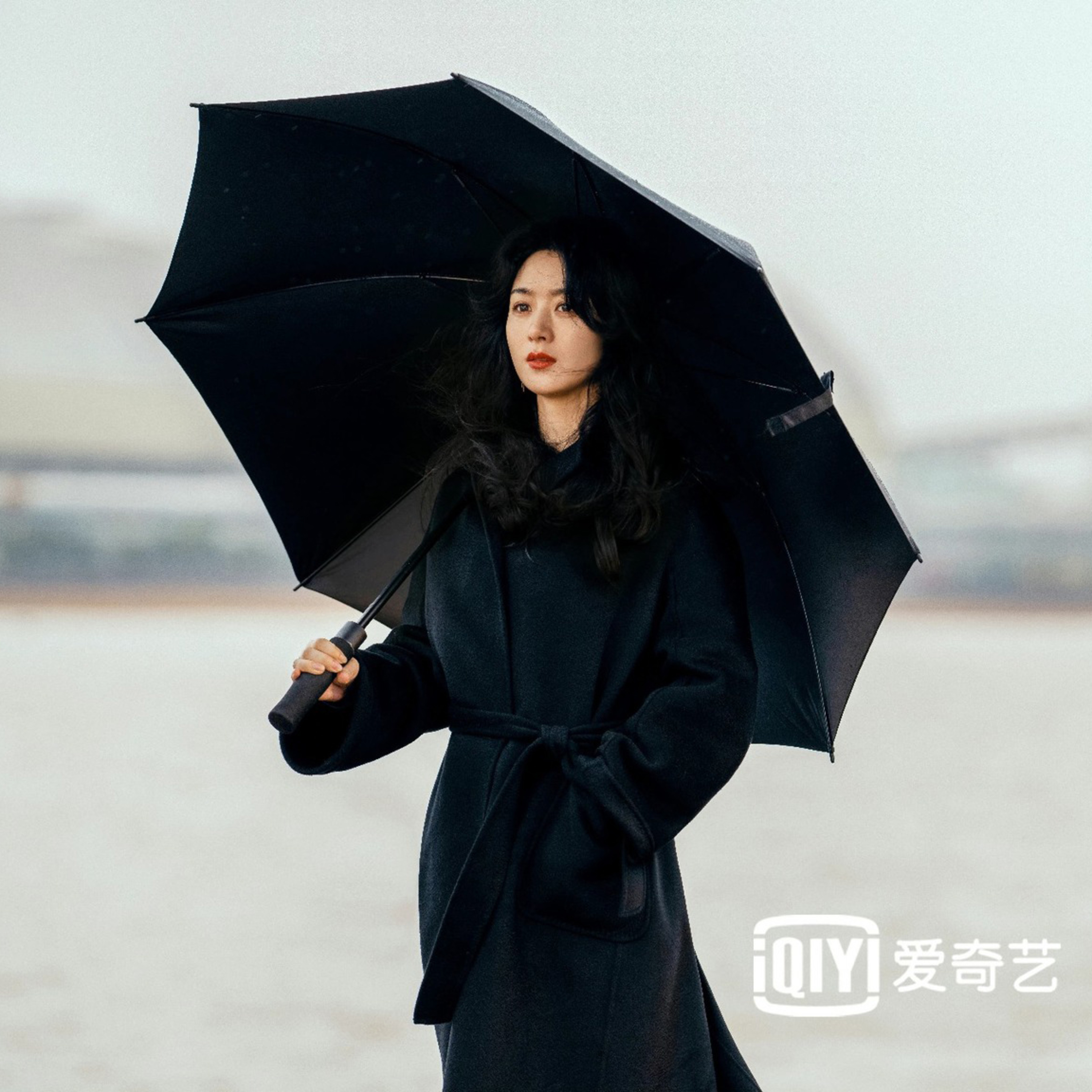 Triệu Lệ Dĩnh bị bạn diễn bóc tính cách thật trong phim mới, được khuyên yêu Tiêu Chiến để bớt khổ episode artwork
