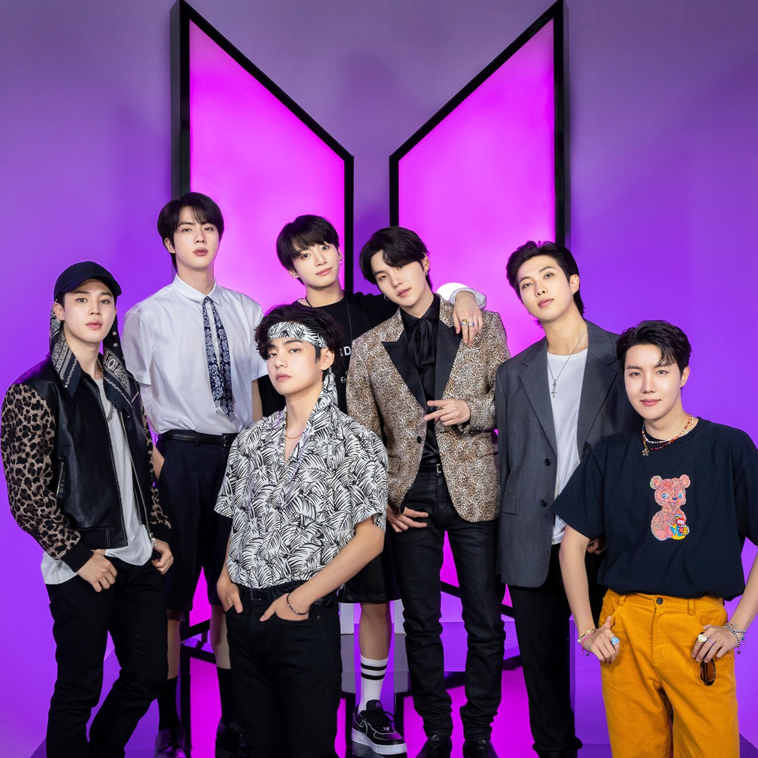 BTS nhận cát xê quảng cáo lên đến 8.900 tỷ/ người, riêng Suga thu nhập tăng 70.000 lần sau 10 năm episode artwork