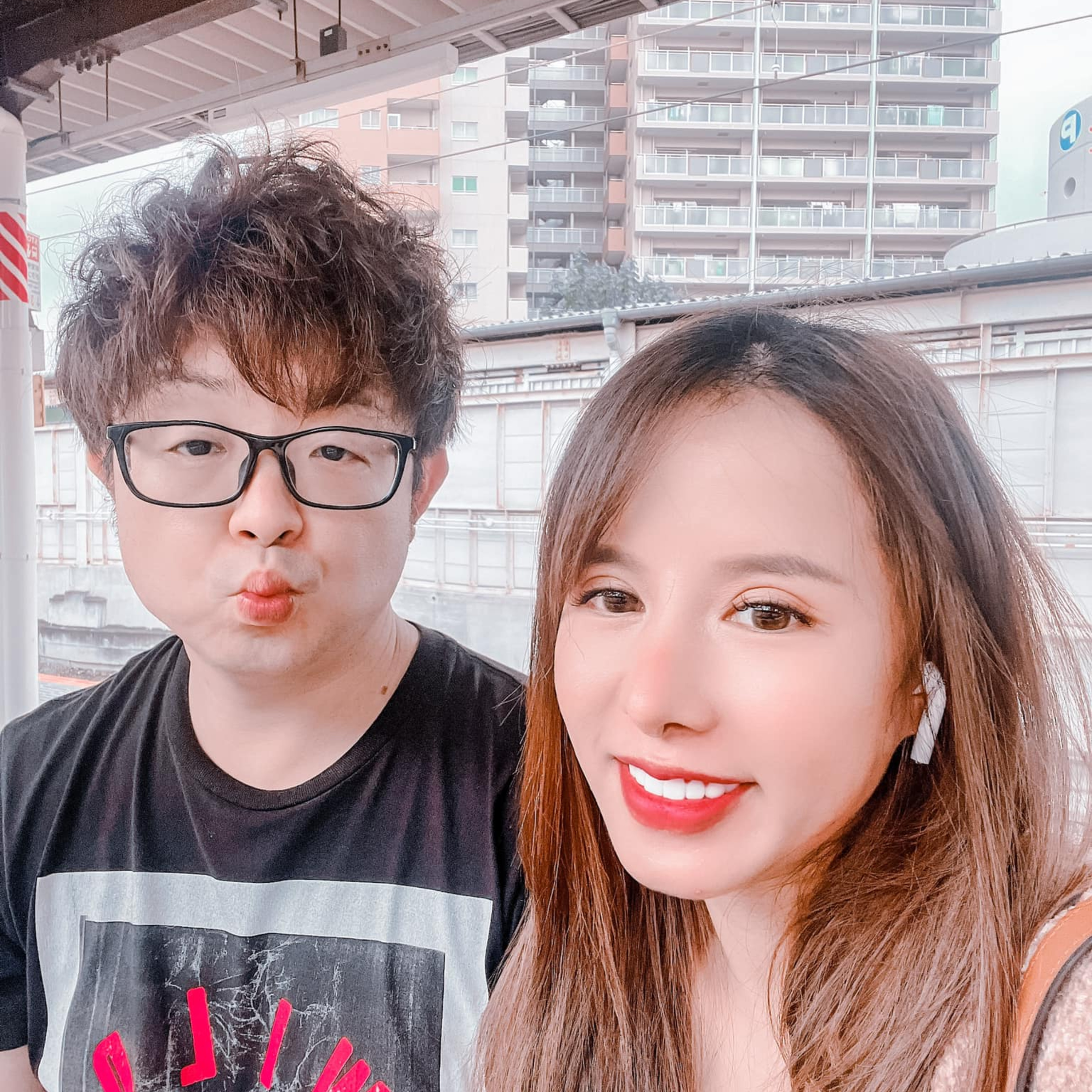 Bà Nhân Vlog lần đầu tiết lộ góc khuất chồng kiếm hàng trăm triệu phải đánh đổi nguy hiểm episode artwork