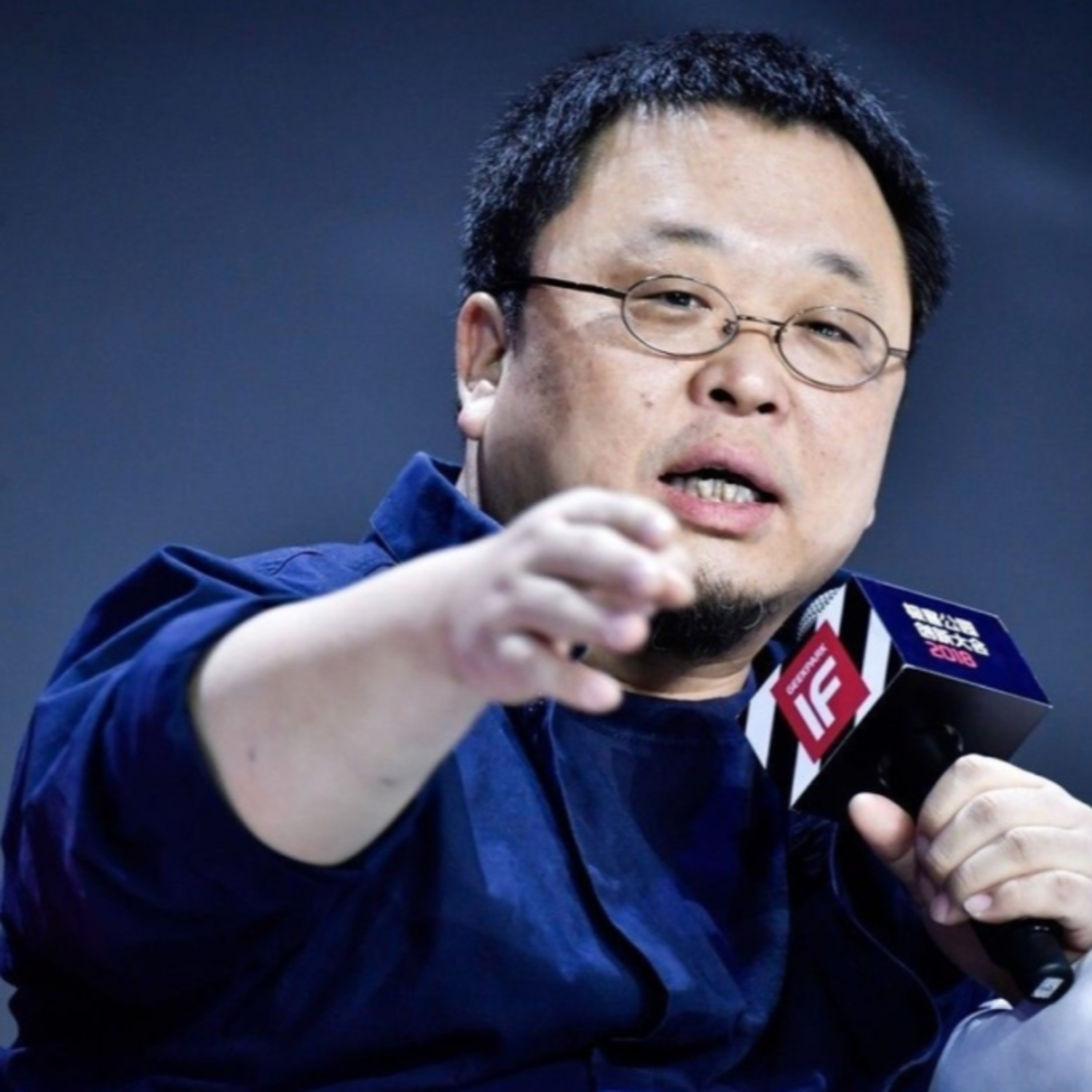 La Vĩnh Hạo (Luo Yonghao): Thánh nổ - người tự xưng 'Steve Jobs của Trung Quốc' đứng lên từ thất bại episode artwork