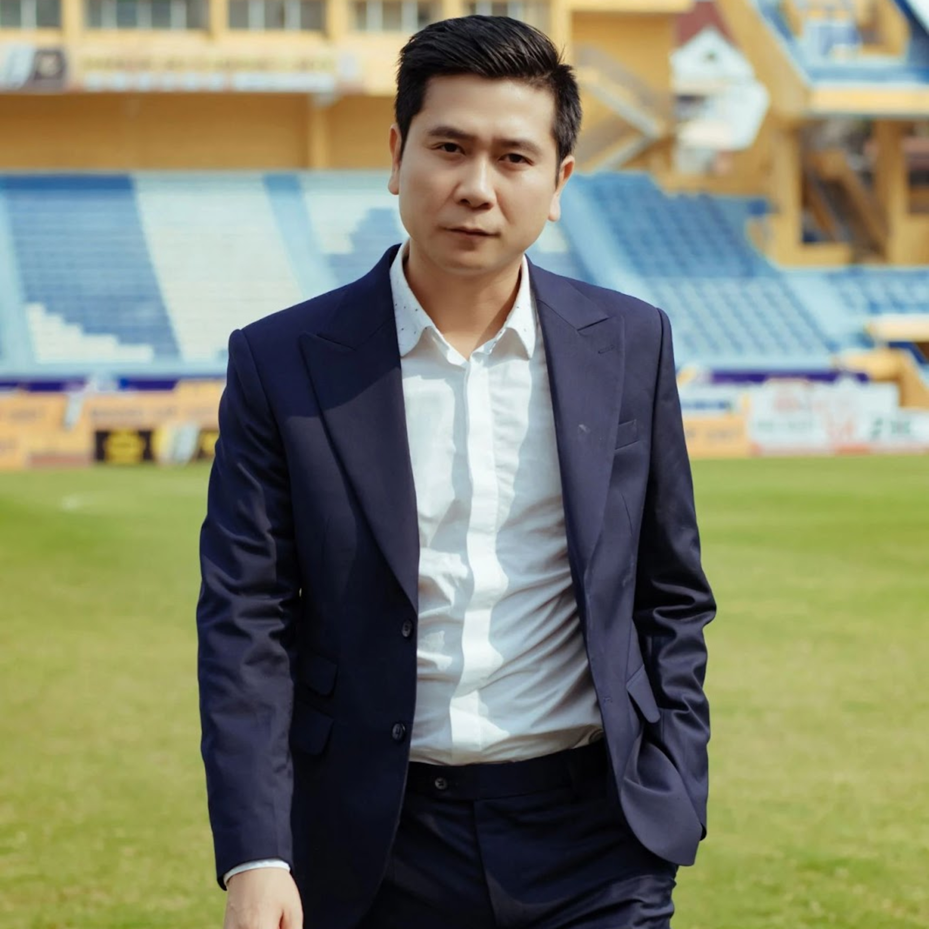 Mẹ Hồ Hoài Anh khóc hết nước mắt, con trai sắp lãnh hình phạt vì đi nước ngoài không xin phép episode artwork
