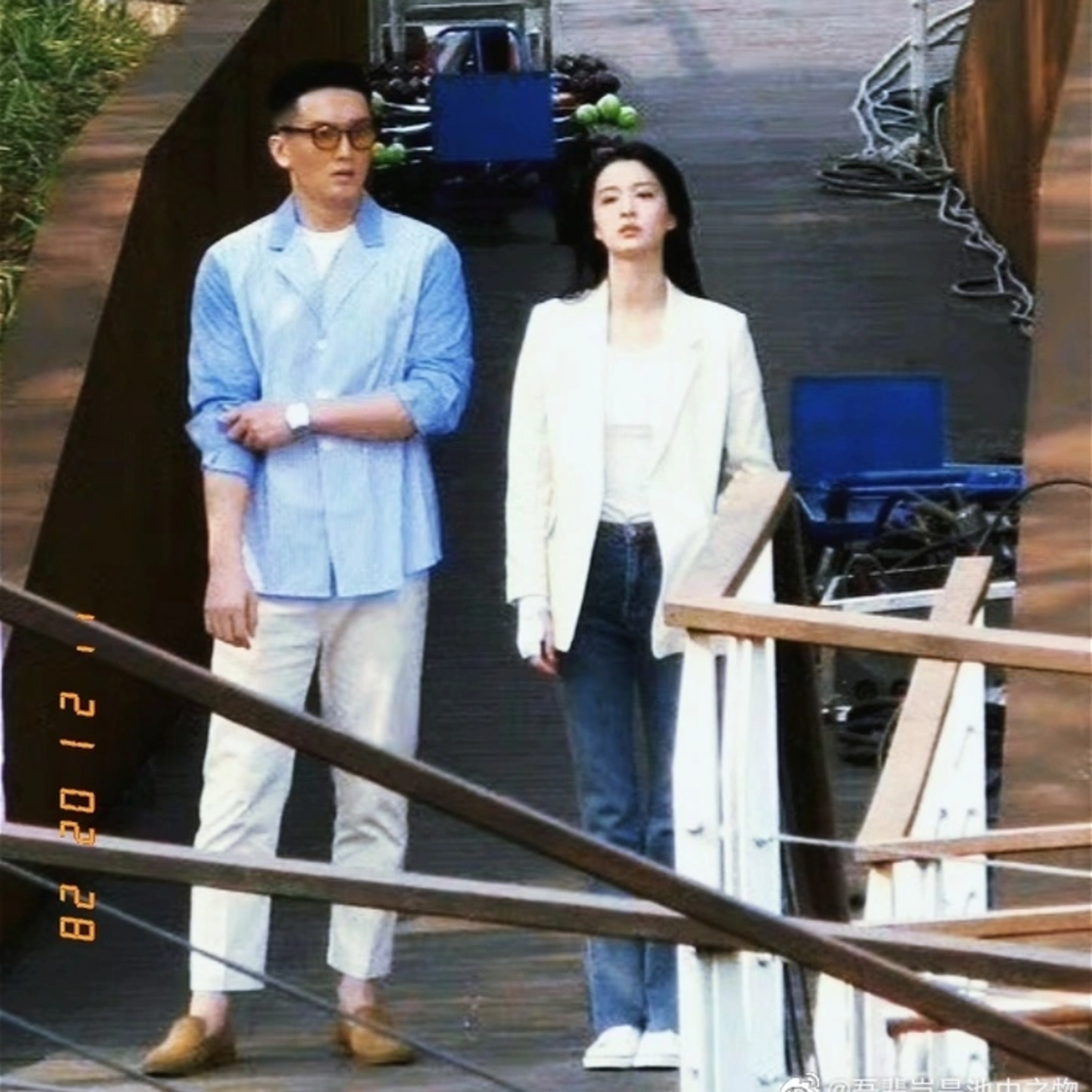 Dương Dương và Vương Sở Nhiên lộ cảnh tình tứ ở hậu trường, CĐM nhanh chóng “chèo thuyền” episode artwork