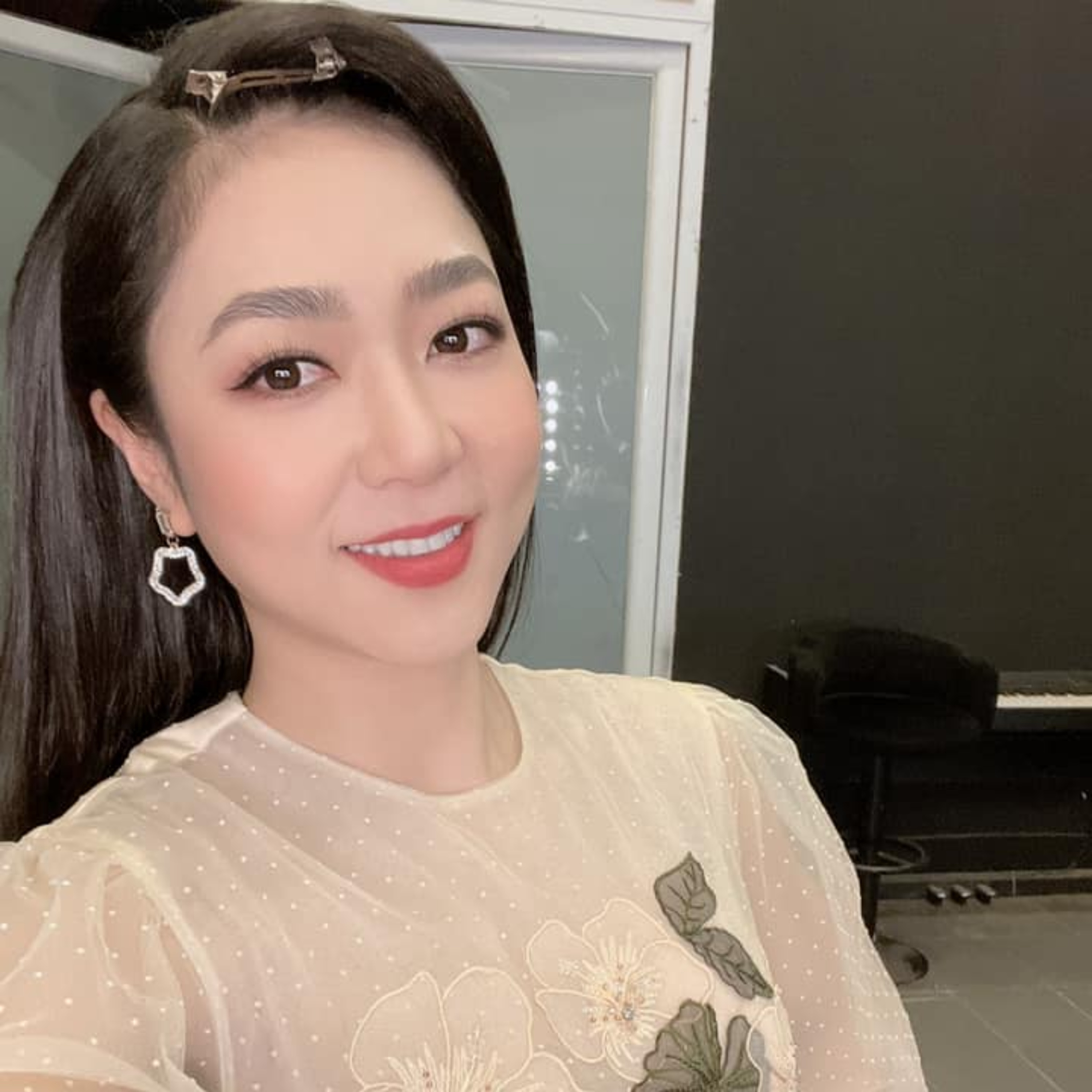 Hà Thanh Xuân bị chê ngày càng mập, ‘Vua cá Koi’ xù lông nhắc antifan nên đầu tư chất xám episode artwork