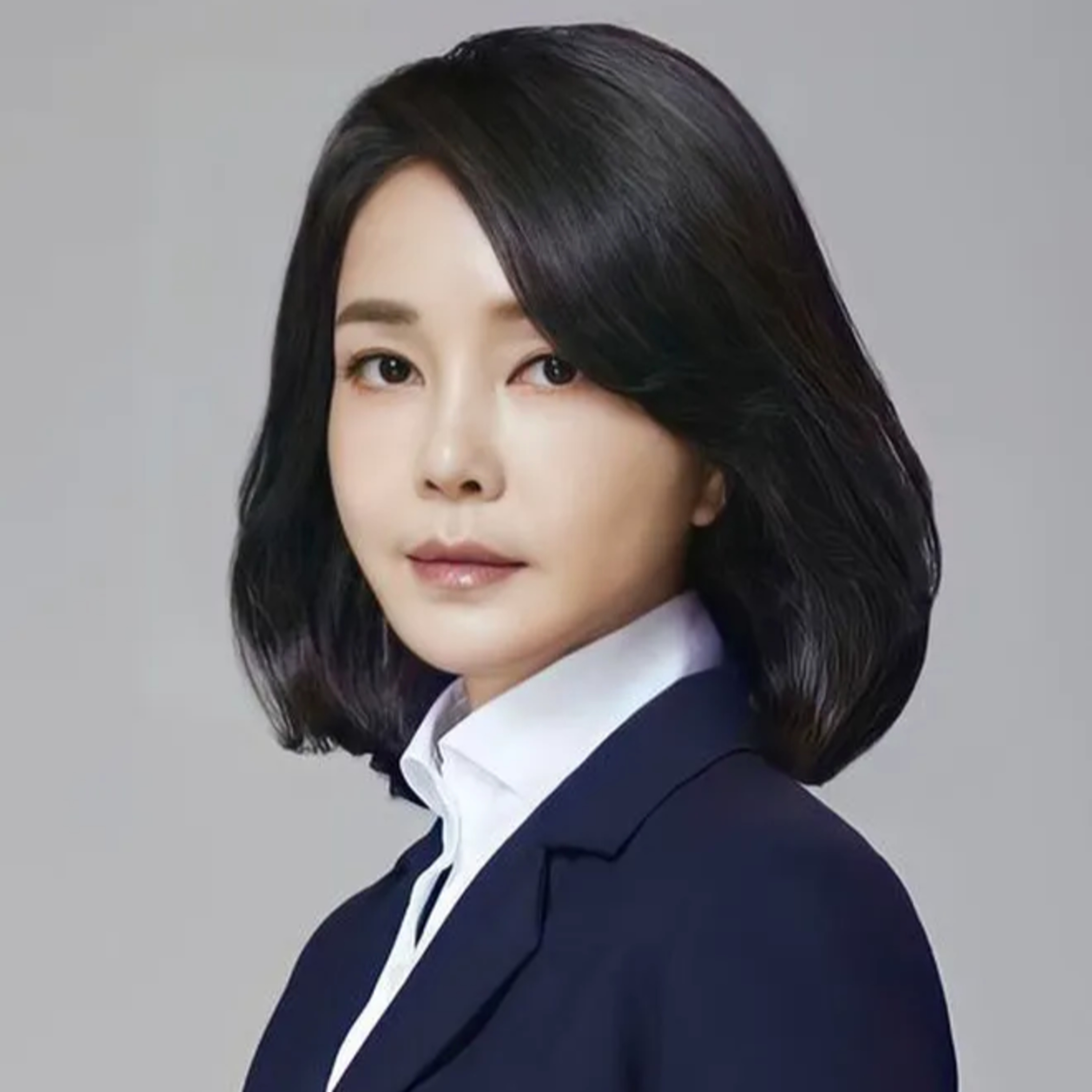 Kim Keon Hee - đệ nhất phu nhân Hàn Quốc đang gây sốt MXH vì phong cách độc đáo episode artwork