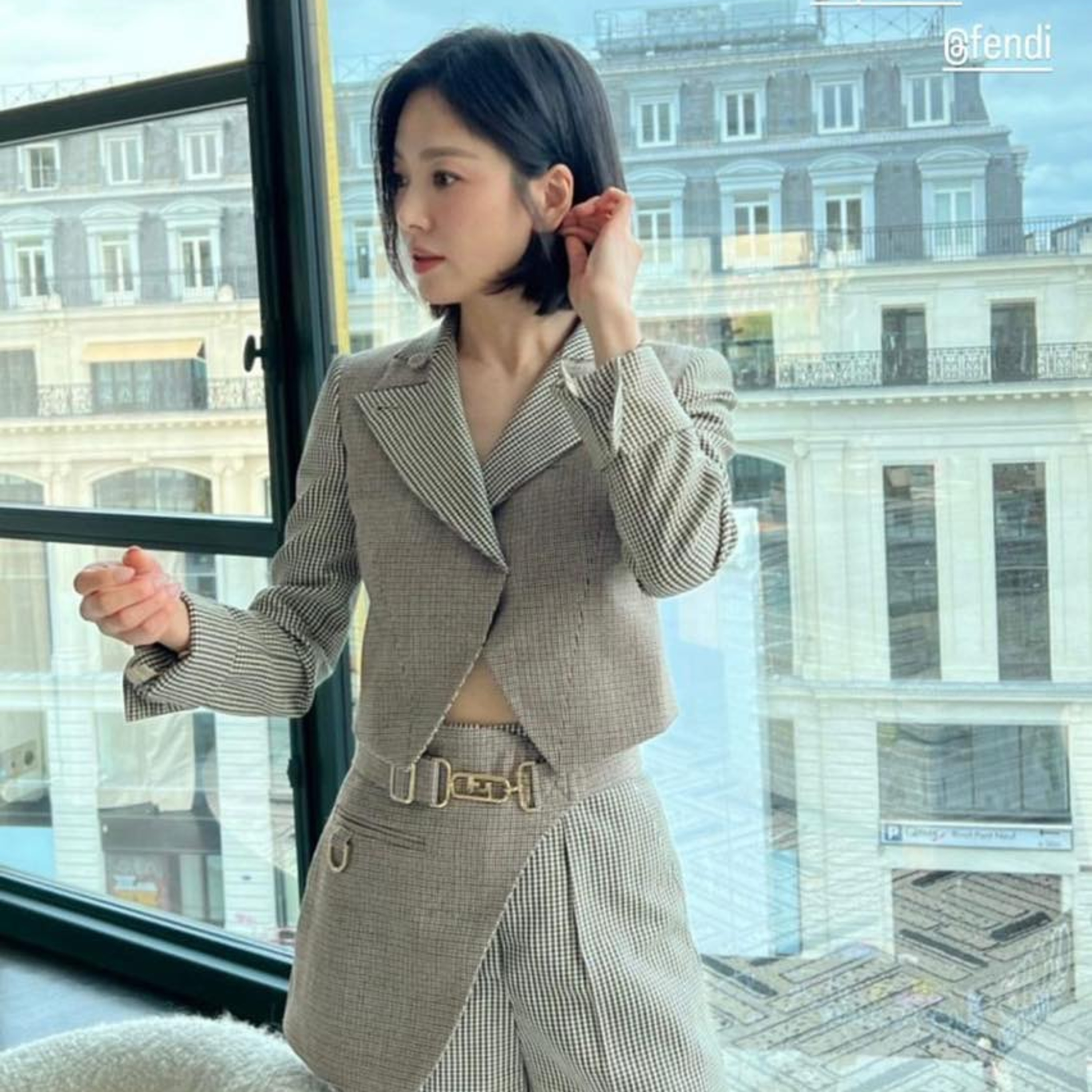 Song Hye Kyo khoe body cực cháy, ngày càng thăng hạng nhan sắc hậu tin đồn tái hợp Song Joong Ki episode artwork