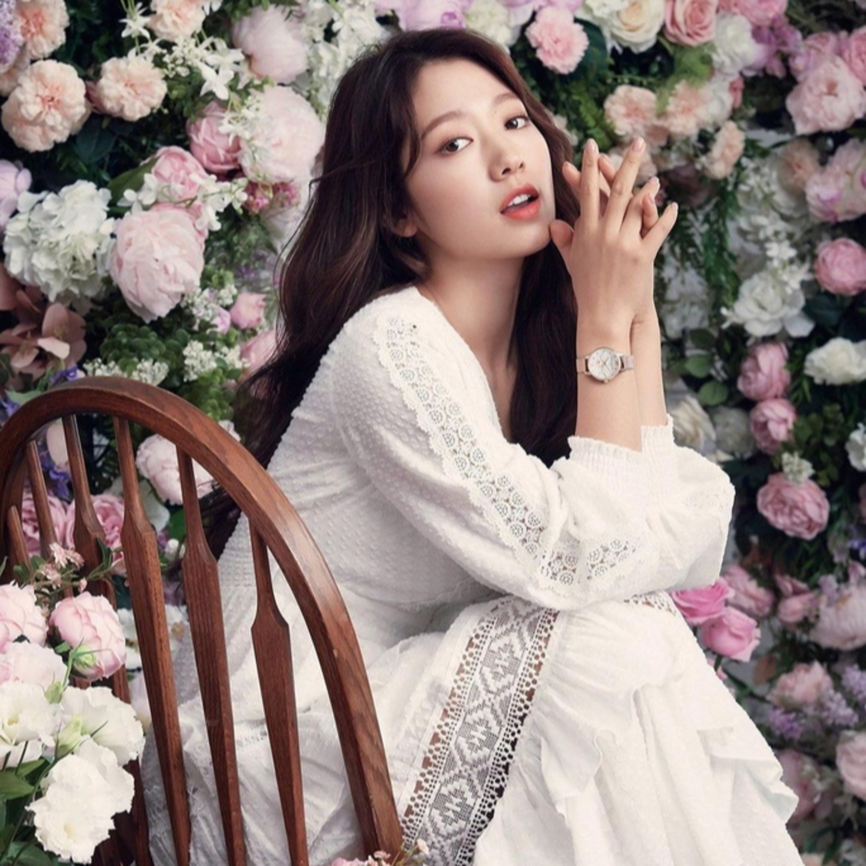 Park Shin Hye tiếp tục khoe cận vóc dáng sau khi sinh con khiến fan thốt lên kinh ngạc episode artwork