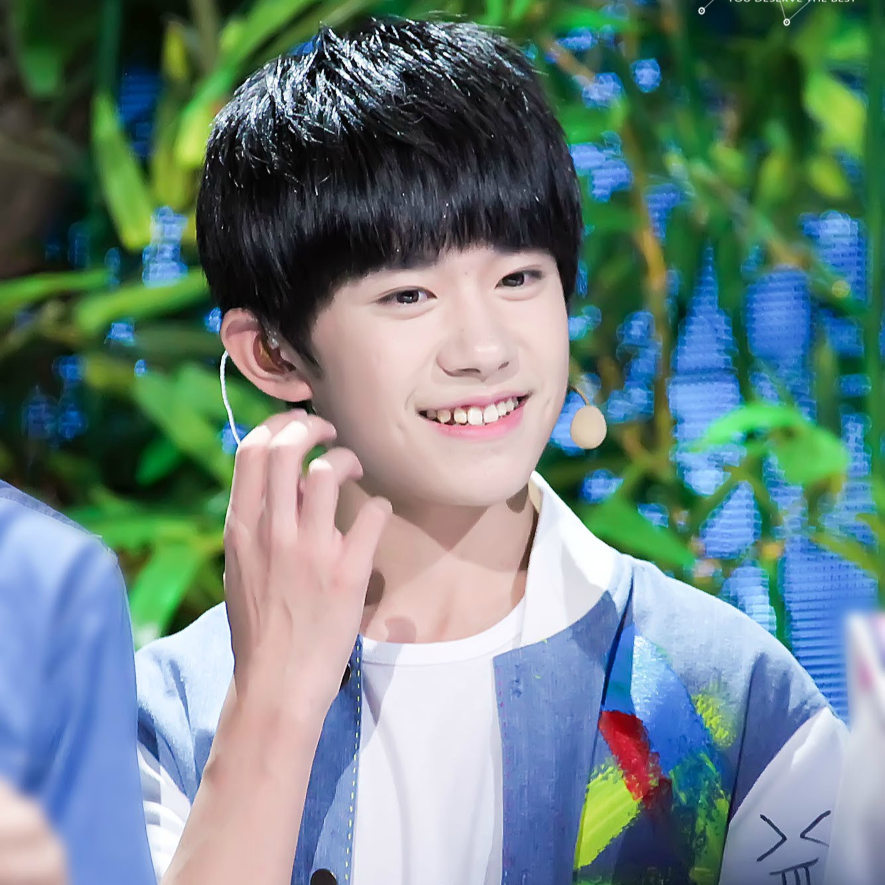 Dịch Dương Thiên Tỉ chiếm lĩnh hot search, nghi vấn đi cửa sau gian dối thành tích học tập episode artwork