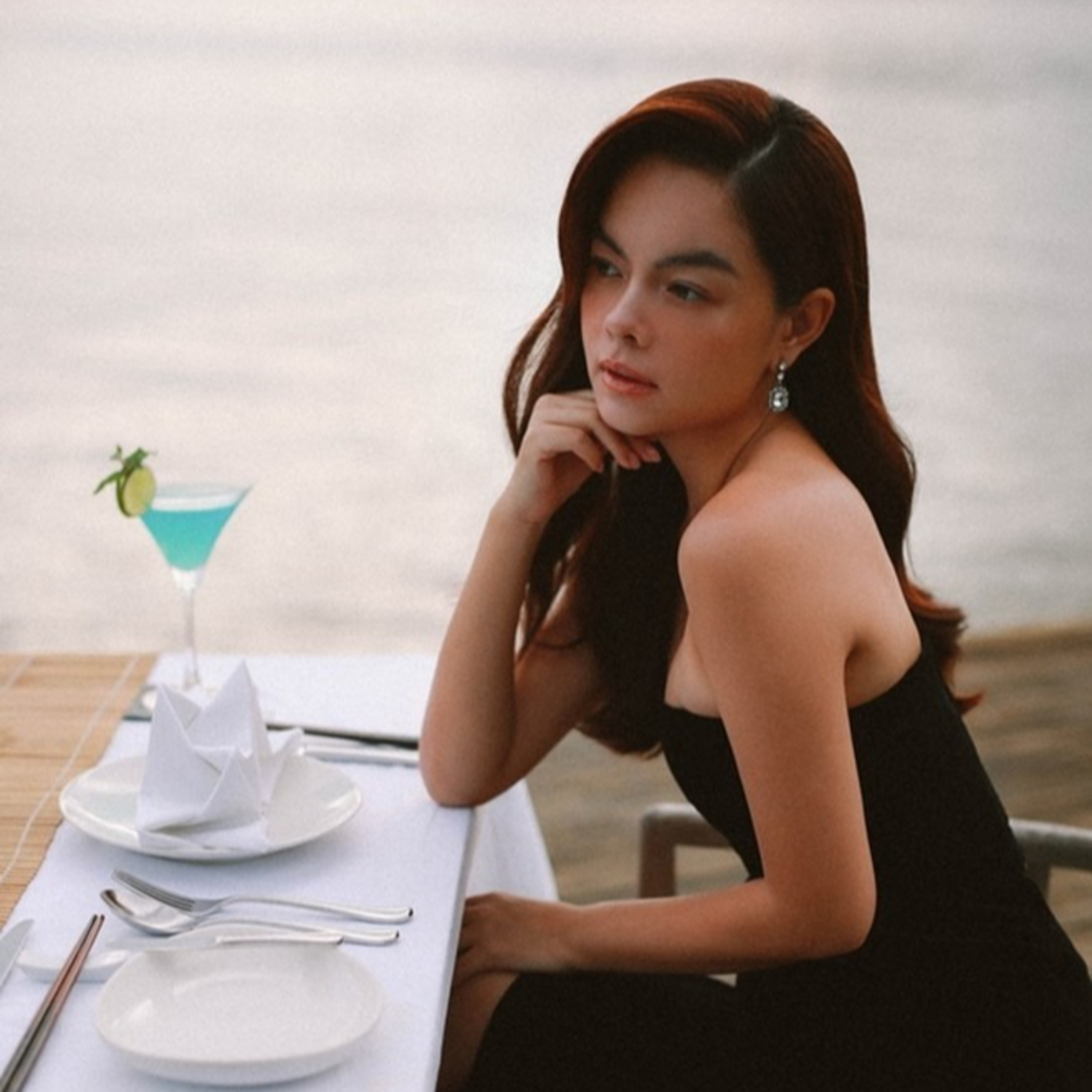 Phạm Quỳnh Anh tái xuất sau tin đồn đã sinh con, để lộ mặt bạn trai doanh nhân? episode artwork