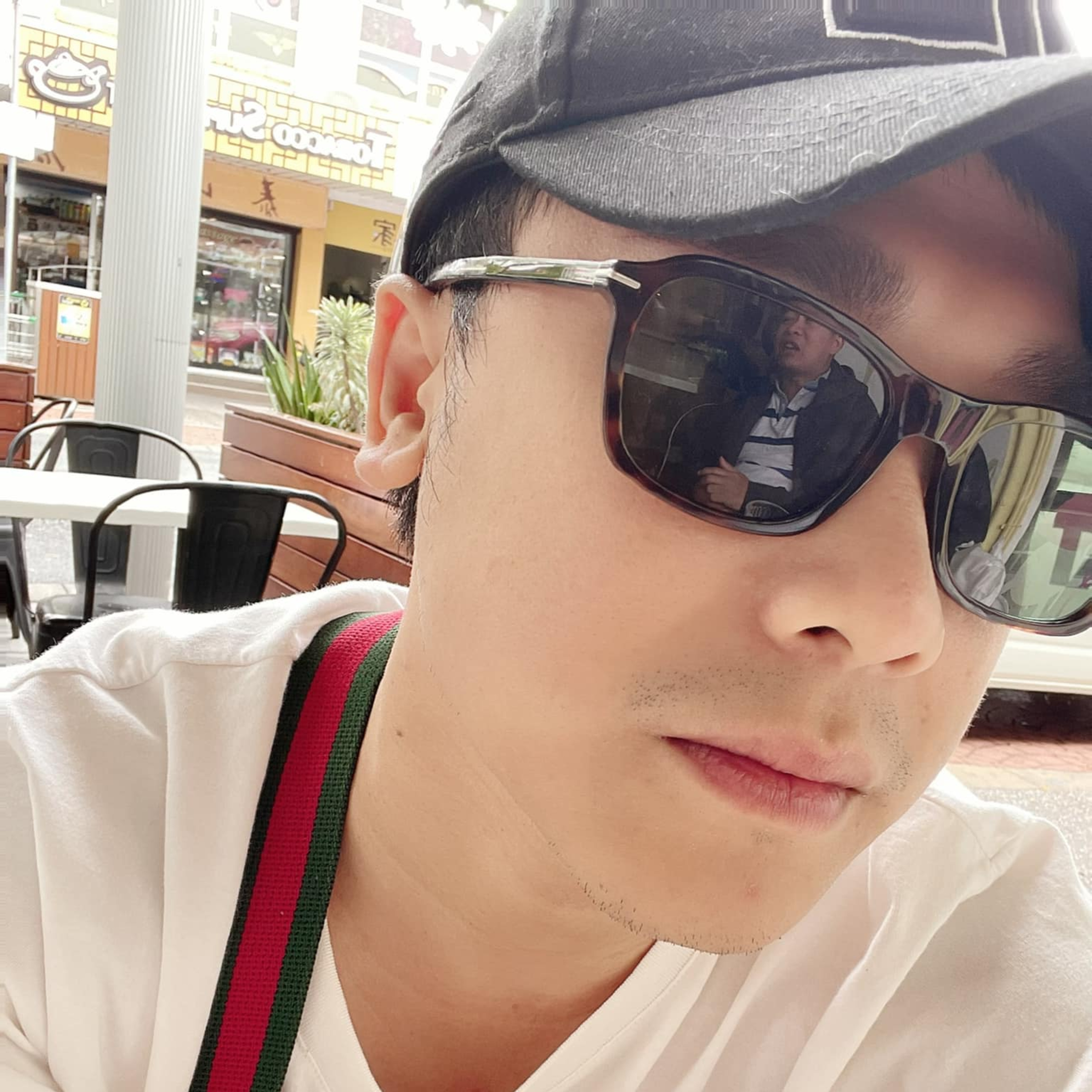 Khoe ảnh bên con trai cưng, chồng cũ Hòa Minzy bị cư dân mạng nhắn cực gắt: "Về thăm Bo thúi" episode artwork