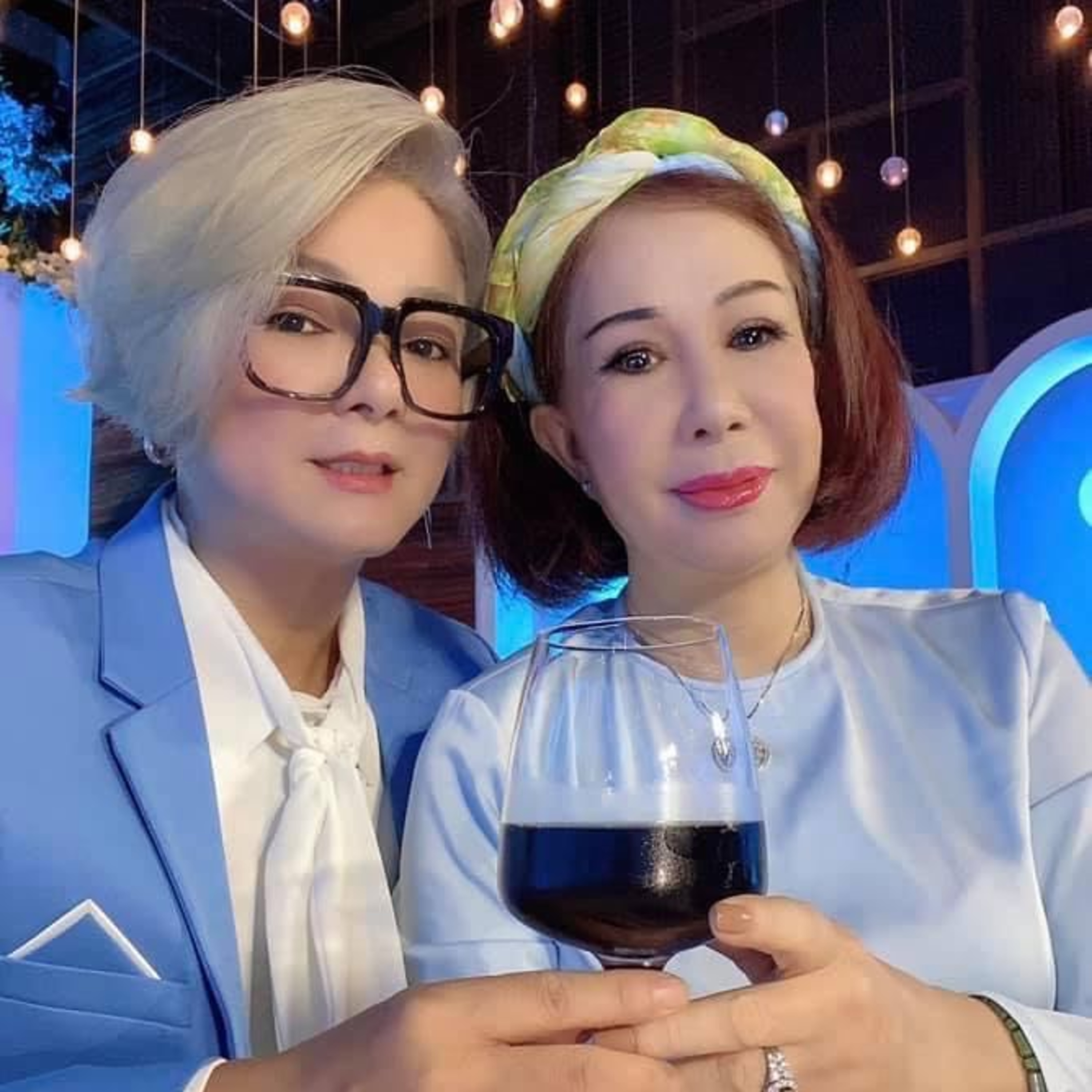 Vũ Hà - Bạn thân như 'hình với bóng' với Đàm Vĩnh Hưng và cuộc hôn nhân khó hiểu bên vợ lớn tuổi episode artwork