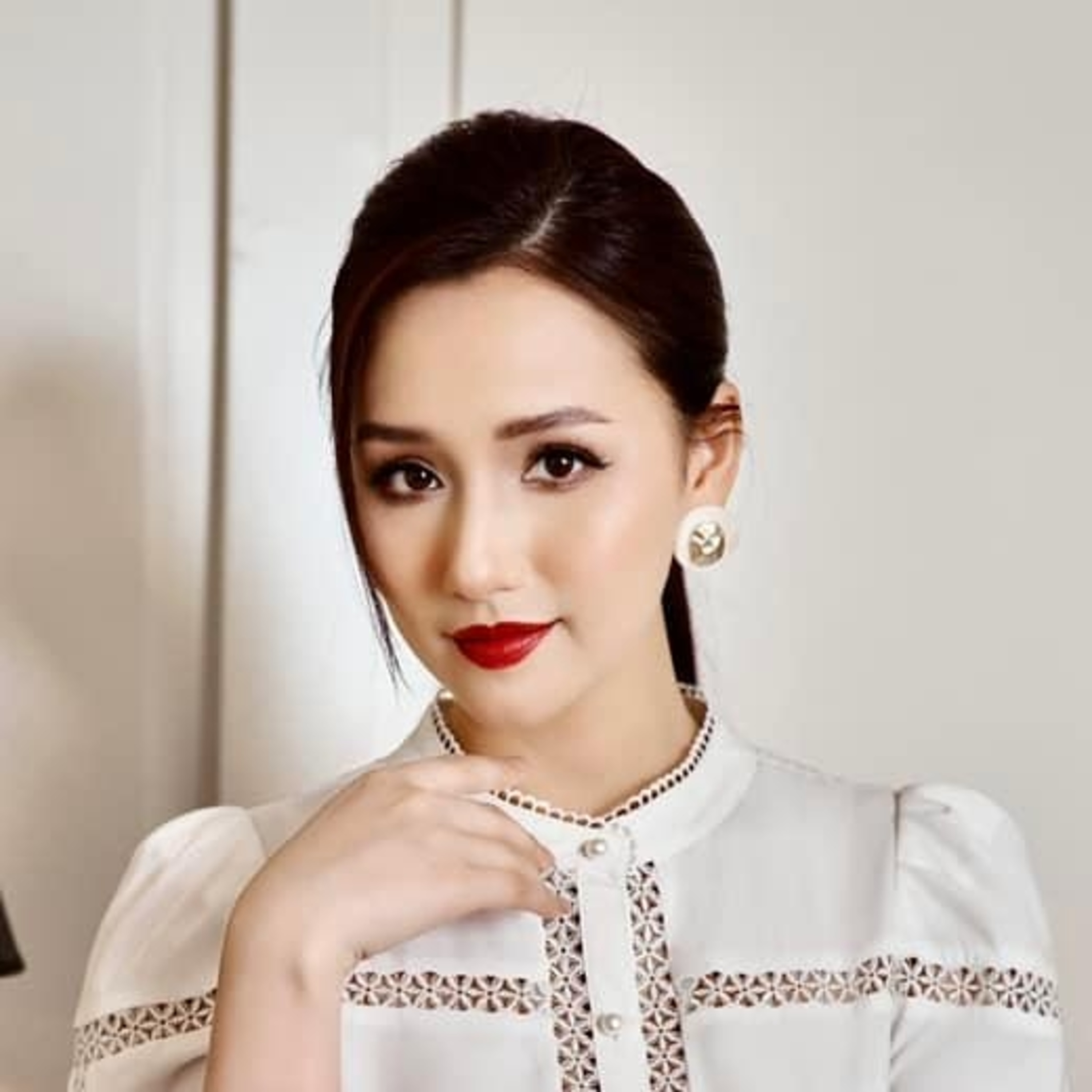 Lã Thanh Huyền bị Tiktoker bóc phốt xài hàng hiệu “pha ke”, sắm kim cương trăm tỷ nhưng là dân chơi nửa mùa episode artwork