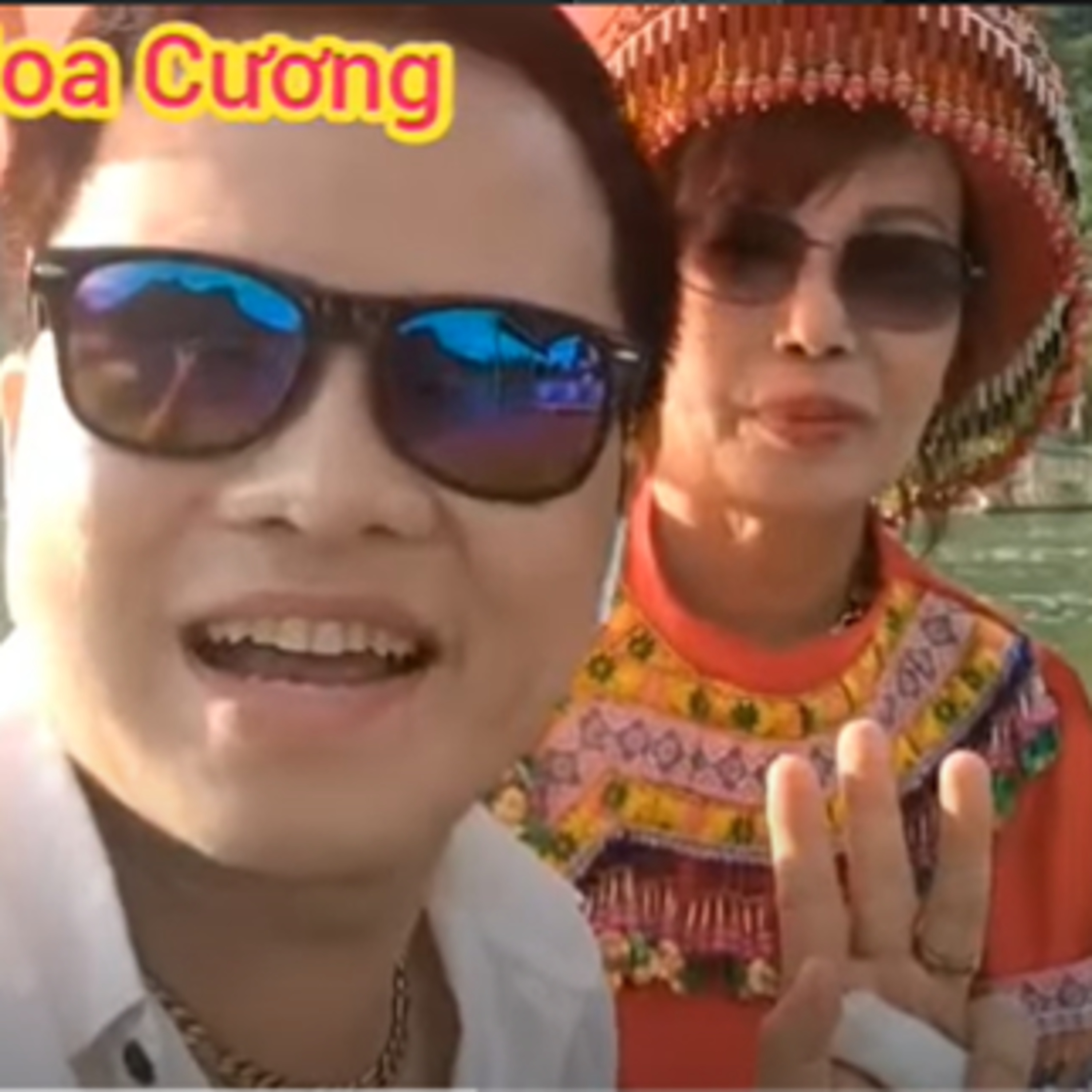 Cô dâu 62 tuổi cùng chồng trẻ vượt thác sau ồn ào 'ẩu đả', ngoại hình gây giật mình episode artwork