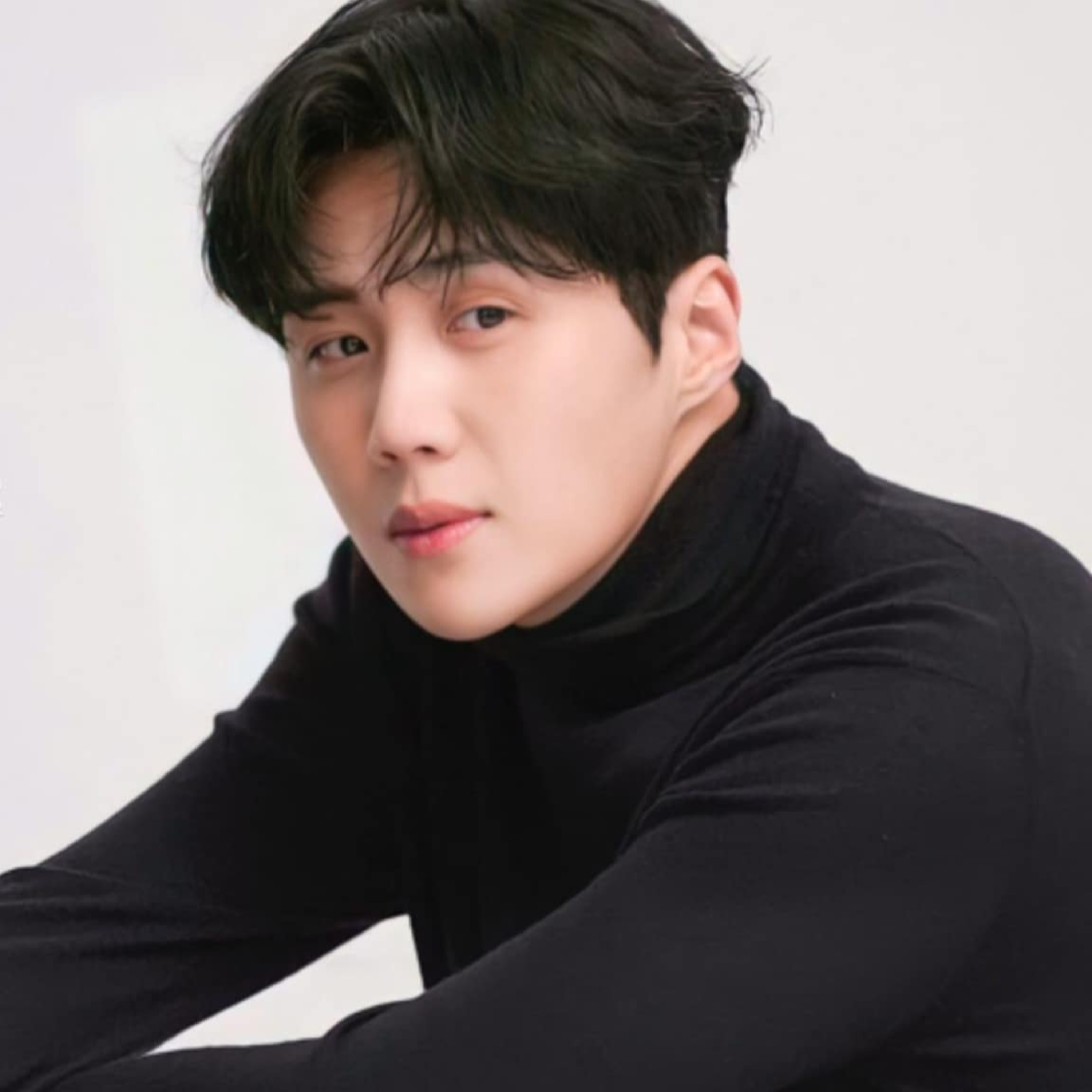 Kim Seon Ho vừa tái xuất đã phải nhập viện vì bệnh nặng hậu bê bối ép bạn gái phá thai episode artwork