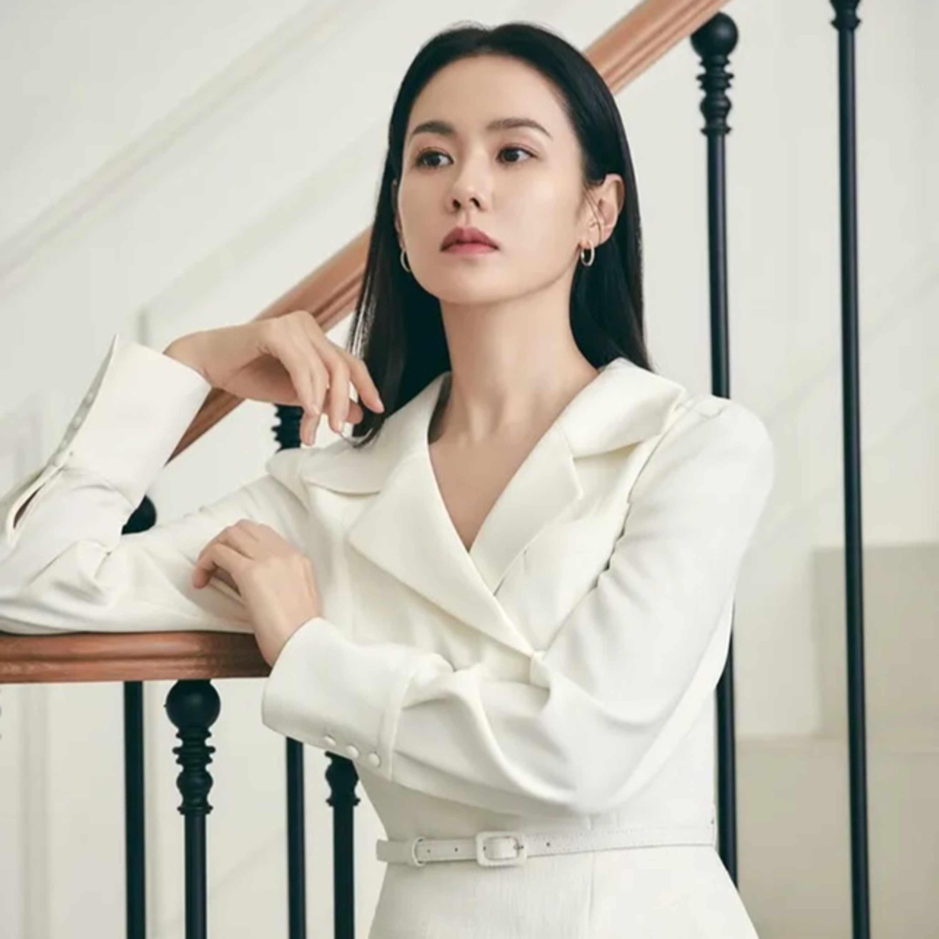 Son Ye Jin lên tiếng xin lỗi vì làm 1 việc giữa đêm khiến fan khóc thét! episode artwork
