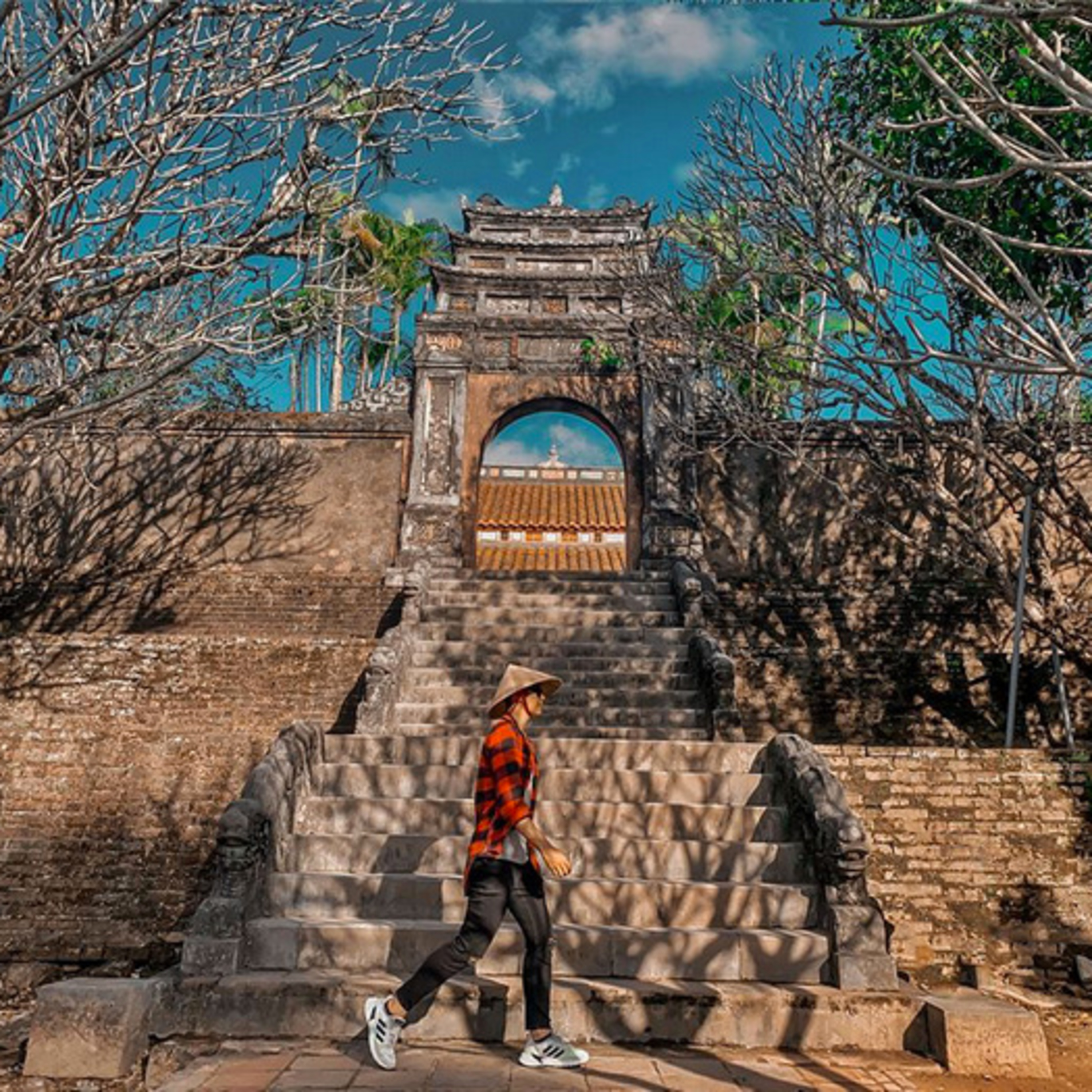 7 lăng tẩm Huế thờ vua triều Nguyễn nổi tiếng và có kiến trúc độc đáo nhất episode artwork