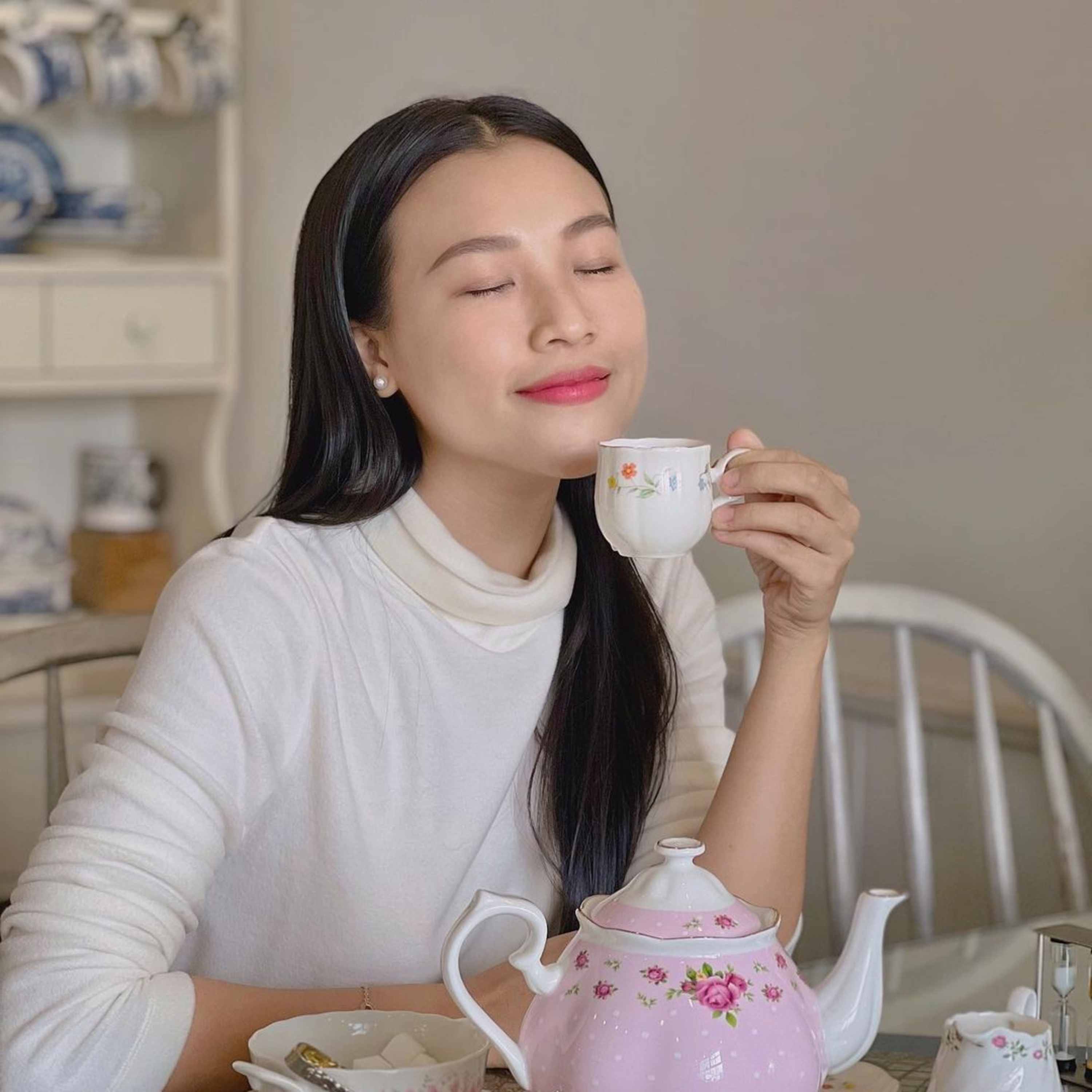 Hoàng Oanh vui vẻ bên con trai sau khi "phũ phàng" với chồng cũ episode artwork