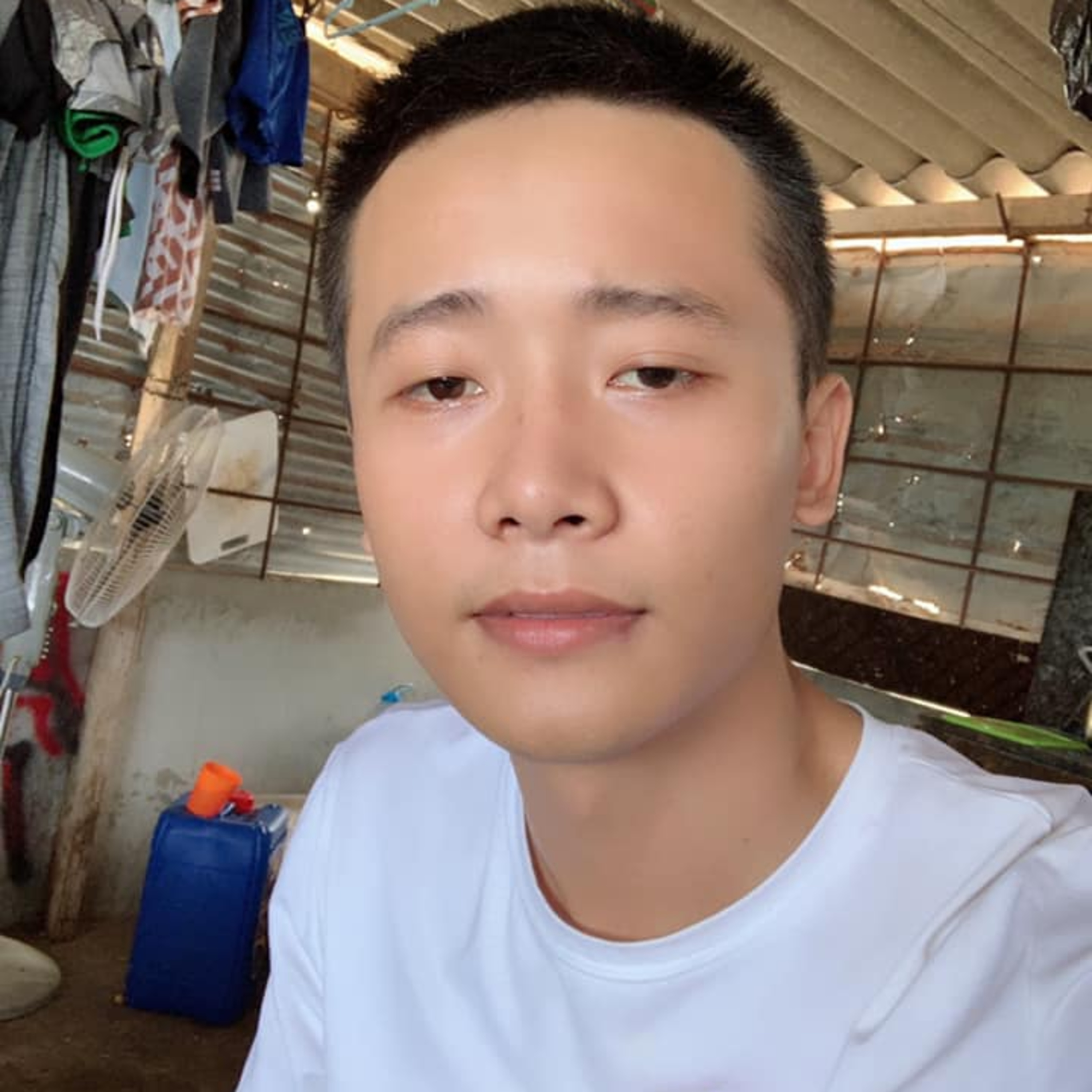 Quang Linh Vlog: Chàng thợ xây nằm mơ cũng không ngờ được "đẩy thuyền" cùng Hoa hậu episode artwork