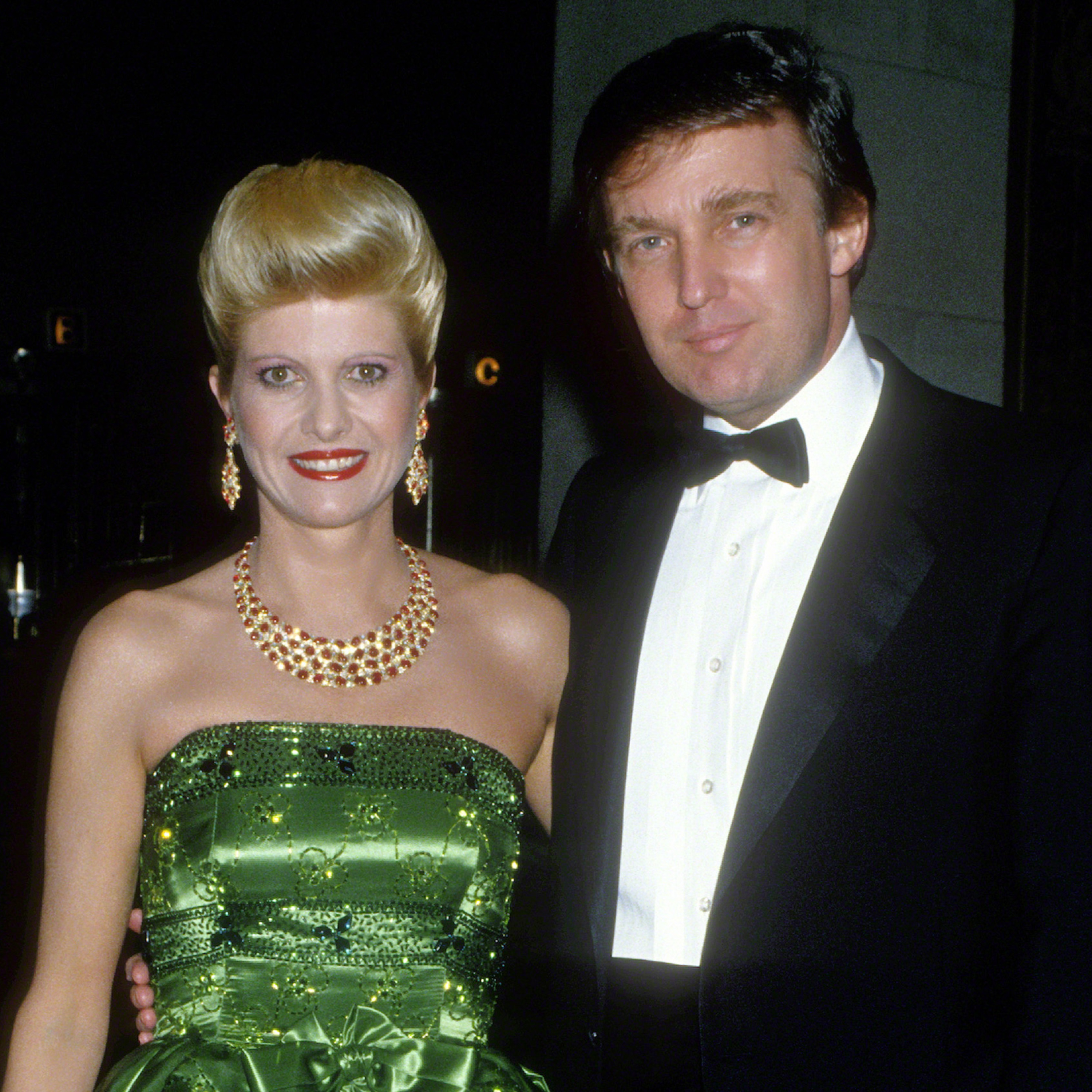 Ivana Trump - Vợ đầu tiên của Donald Trump qua đời, nguyên nhân dẫn đến cái chết gây sốc episode artwork