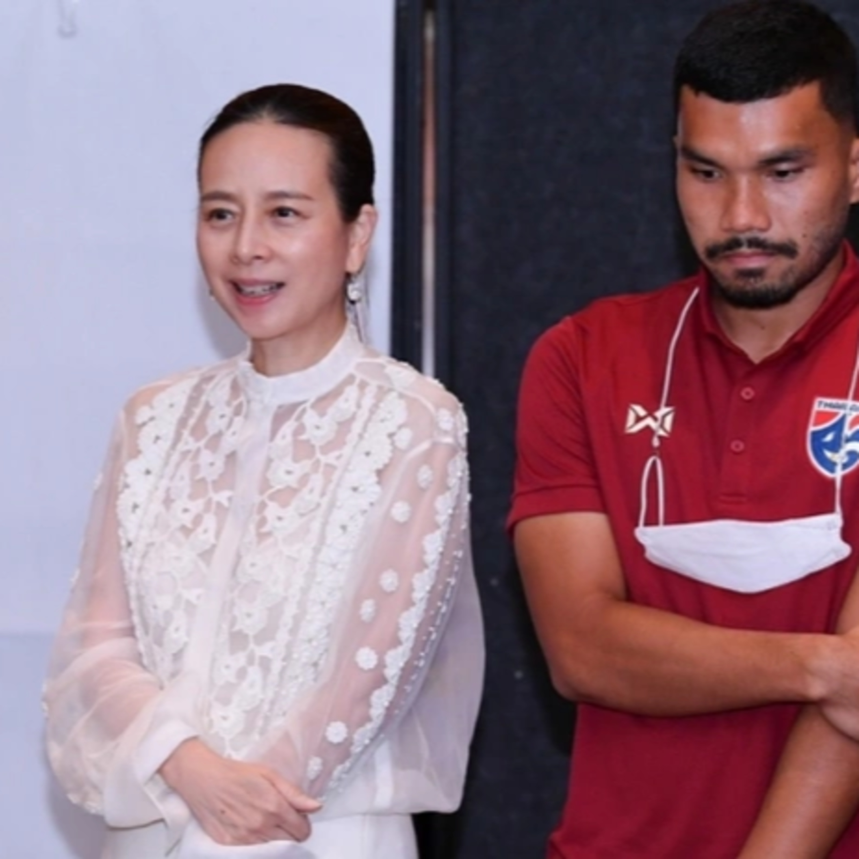 Madam Pang trừng phạt trợ lý quấy rối U23 Thái Lan, đủ sức xoa dịu dư luận để giữ ghế trưởng đoàn? episode artwork