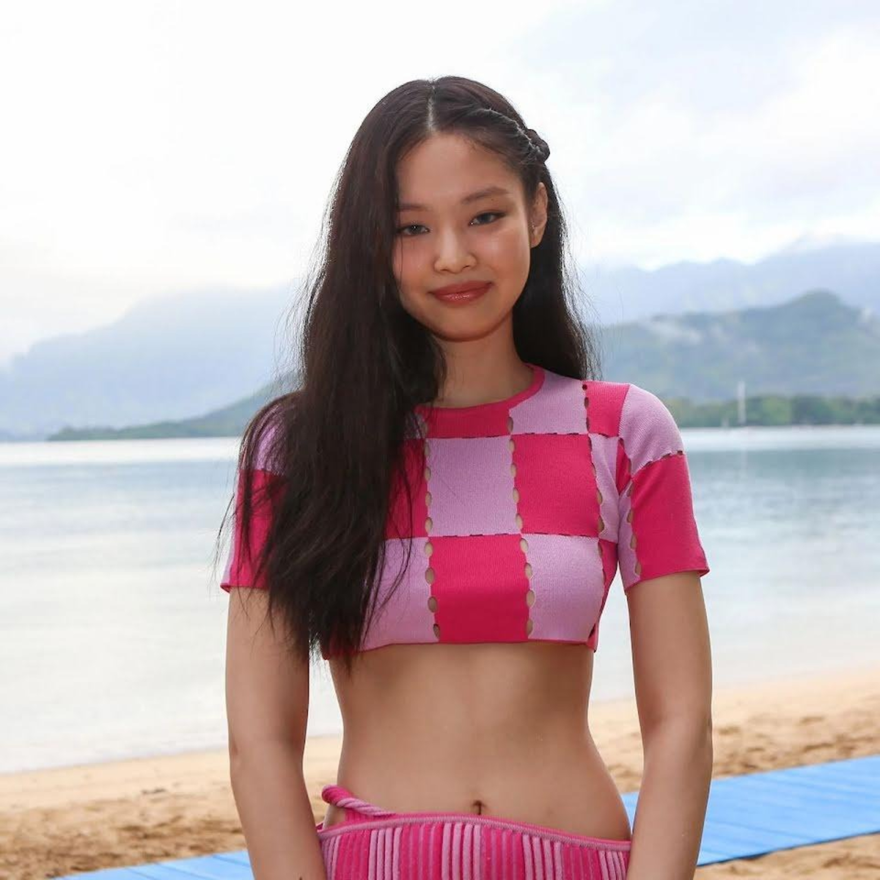 Jennie (BLACKPINK) vừa lấn sân phim ảnh đã nhận tin vui lớn episode artwork