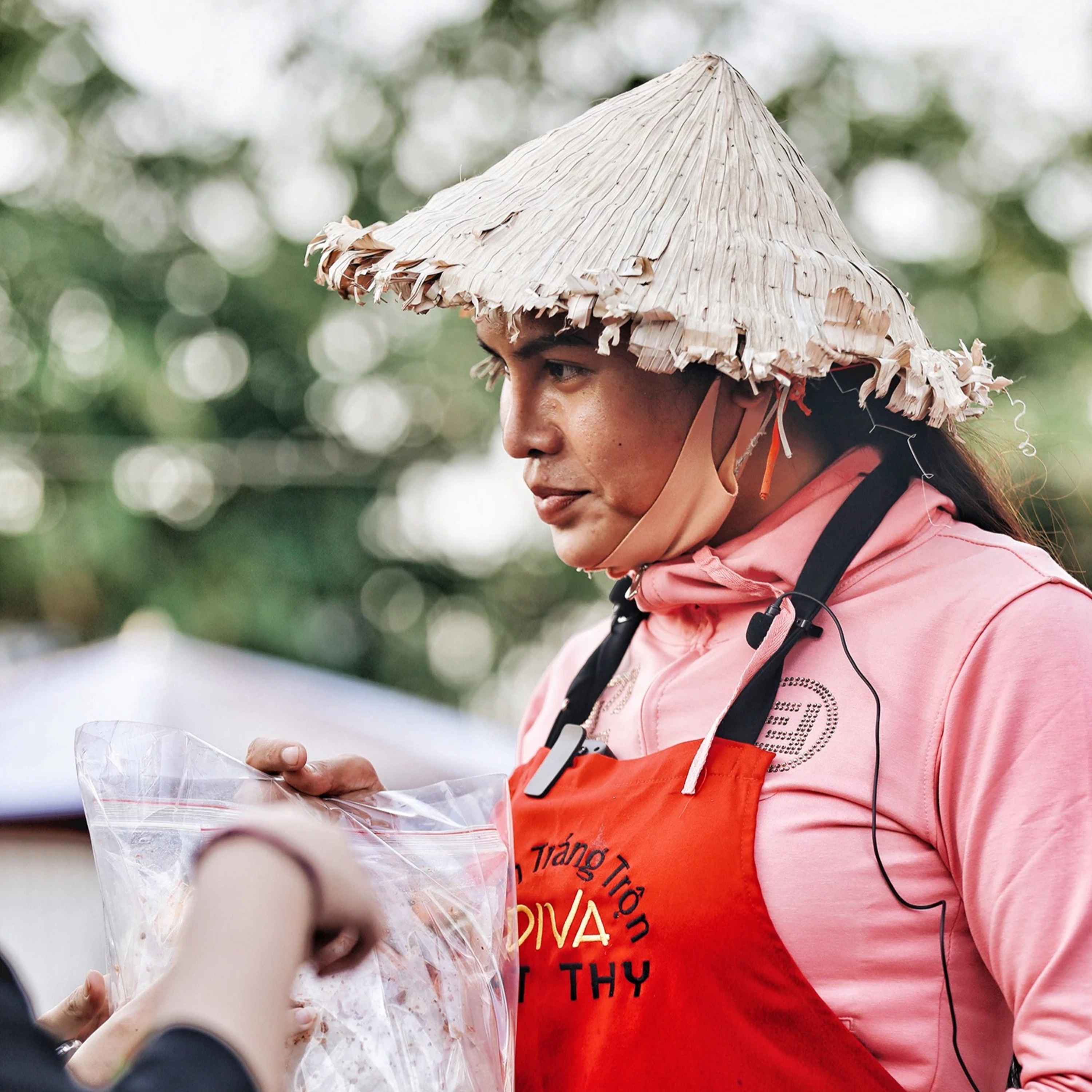 “Diva” Cát Thy nghỉ bán bánh tráng trộn trở về nghề cũ, Sô Y Tiết - Lộc Fulo lên đời bất ngờ  episode artwork