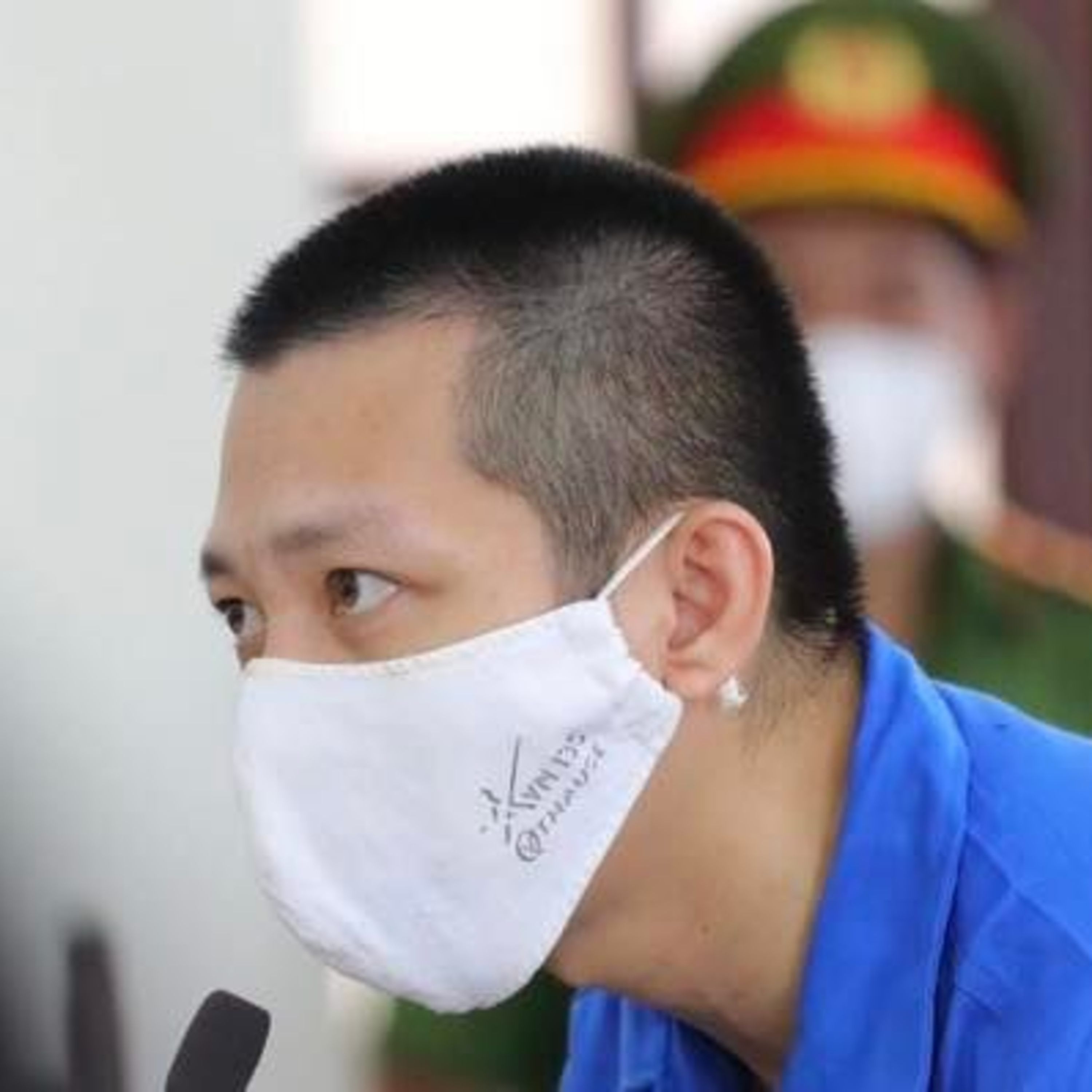 Hoàn Nguyên “trình diễn văn nghệ”, hát tặng mẹ lần cuối ở phiên tòa gây bật cười episode artwork