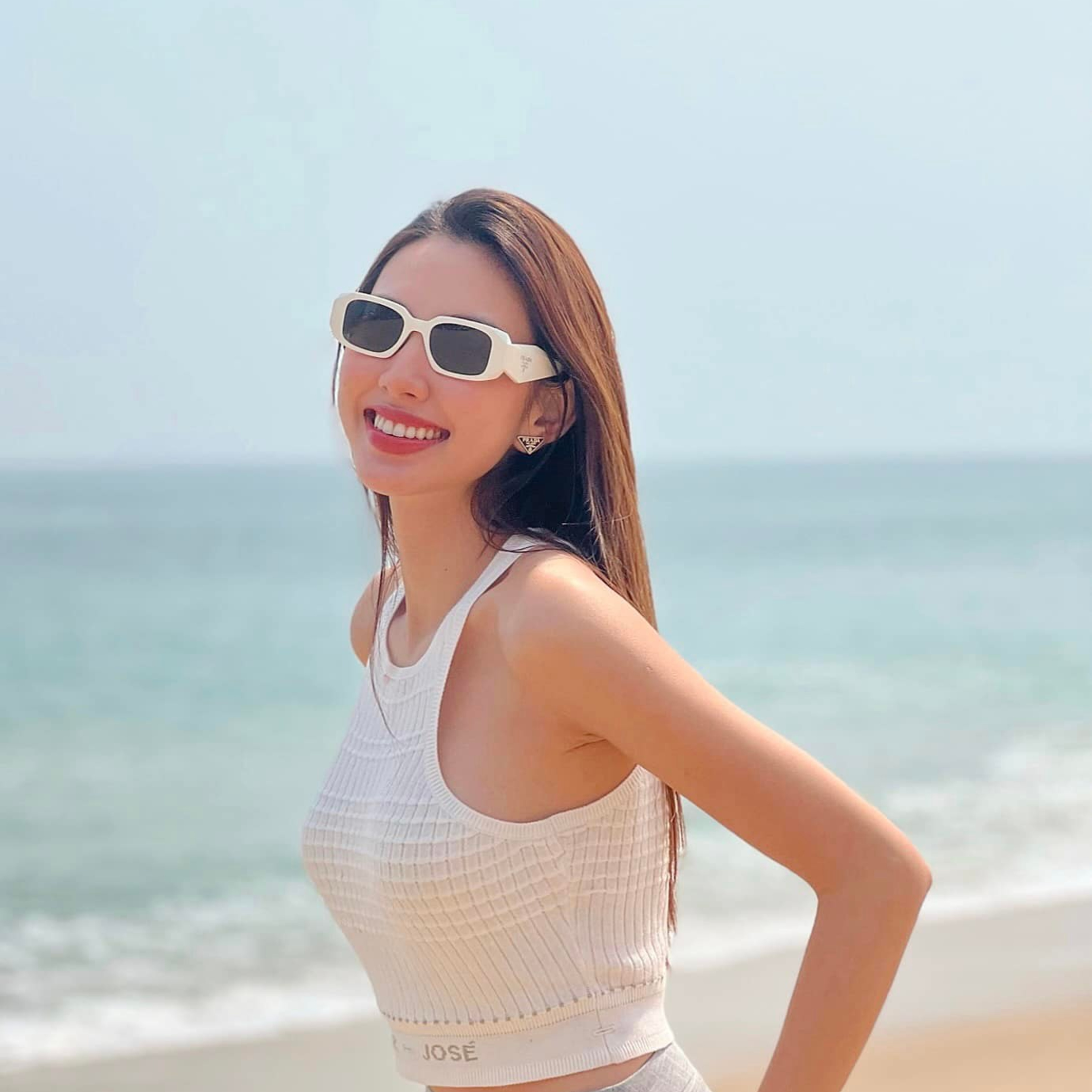 Thùy Tiên lần đầu chia sẻ về chuyện Quang Linh si tình niêm phong đồ cô từng dùng, "đêm nằm nhớ" episode artwork