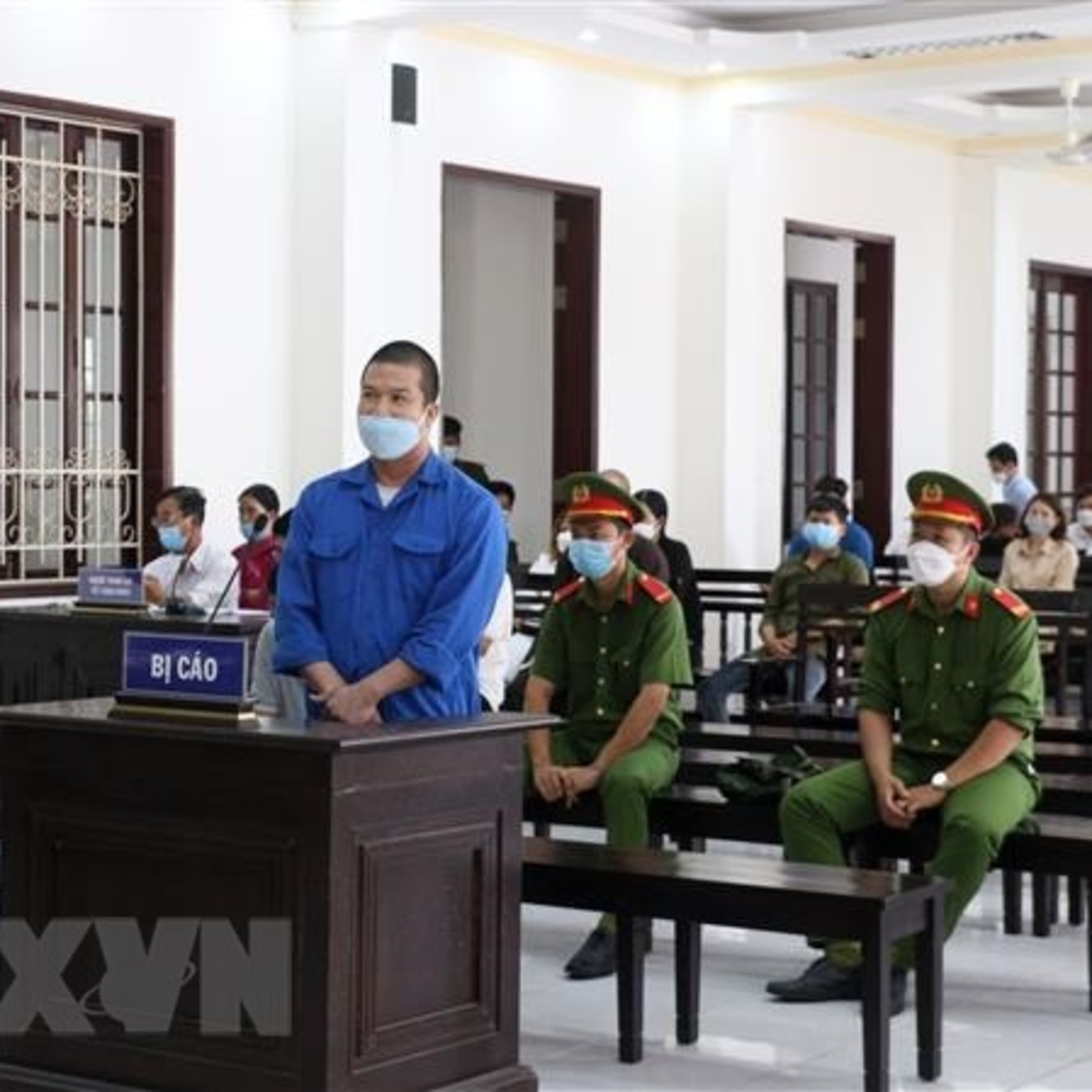 Cựu trụ trì chùa Vĩnh Long chung thân vì lừa đảo 68 tỷ: Đề nghị hủy bỏ Huân chương lao động episode artwork