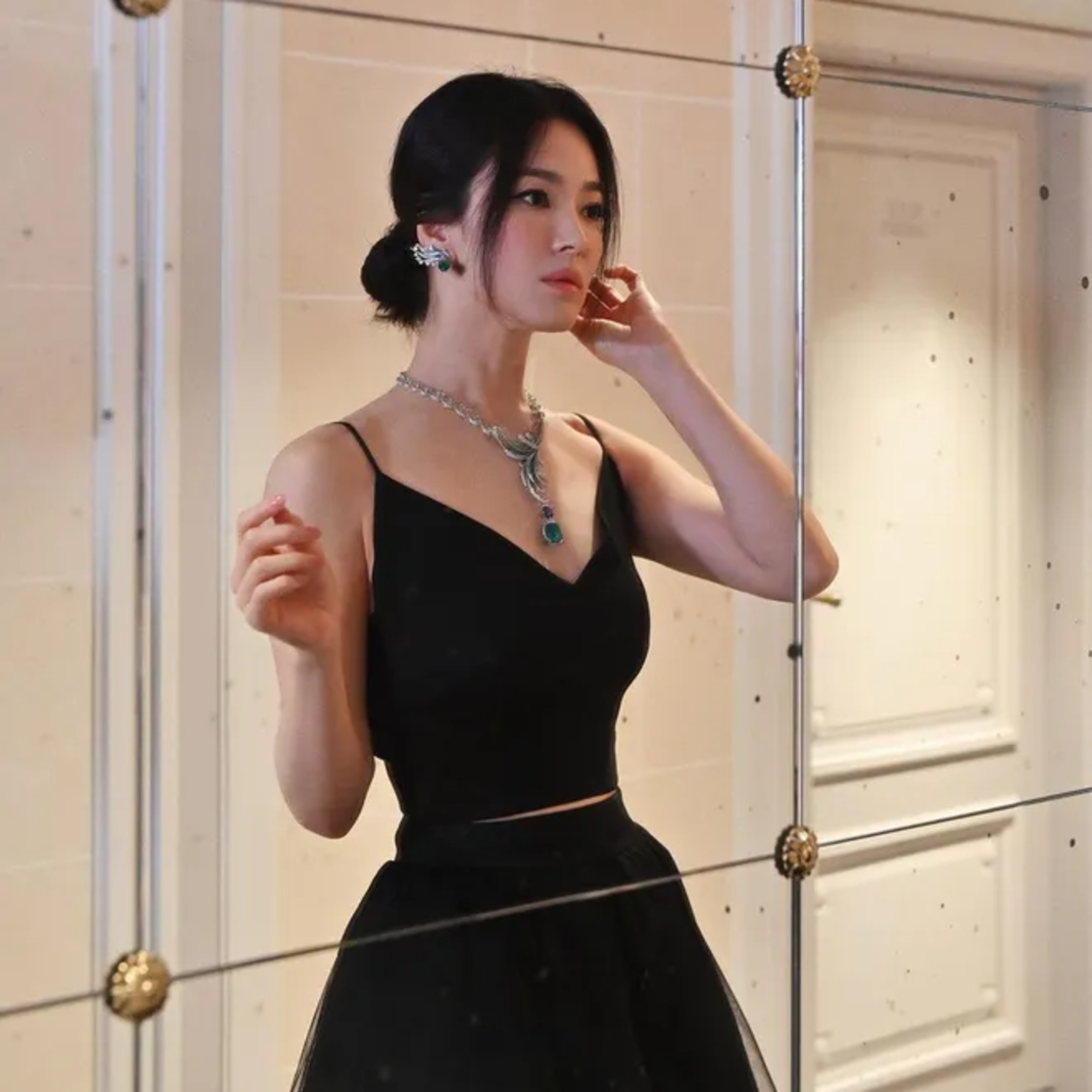 Song Hye Kyo đóng ít phim vẫn siêu giàu, hoá ra là bà trùm trong lĩnh vực này? episode artwork