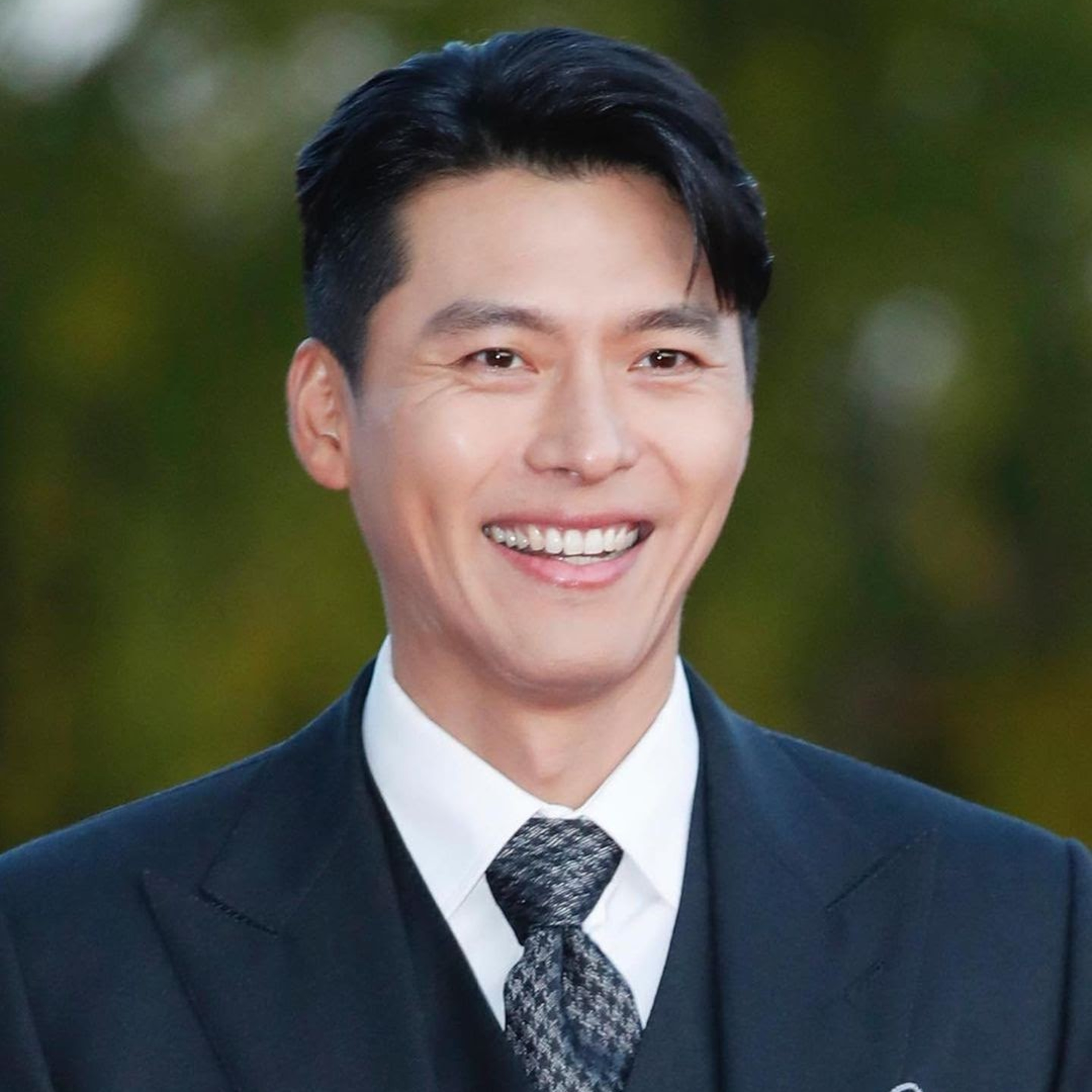 Hyun Bin có phản ứng gây sốt khi nhắc đến chuyện bà xã Son Ye Jin mang thai episode artwork