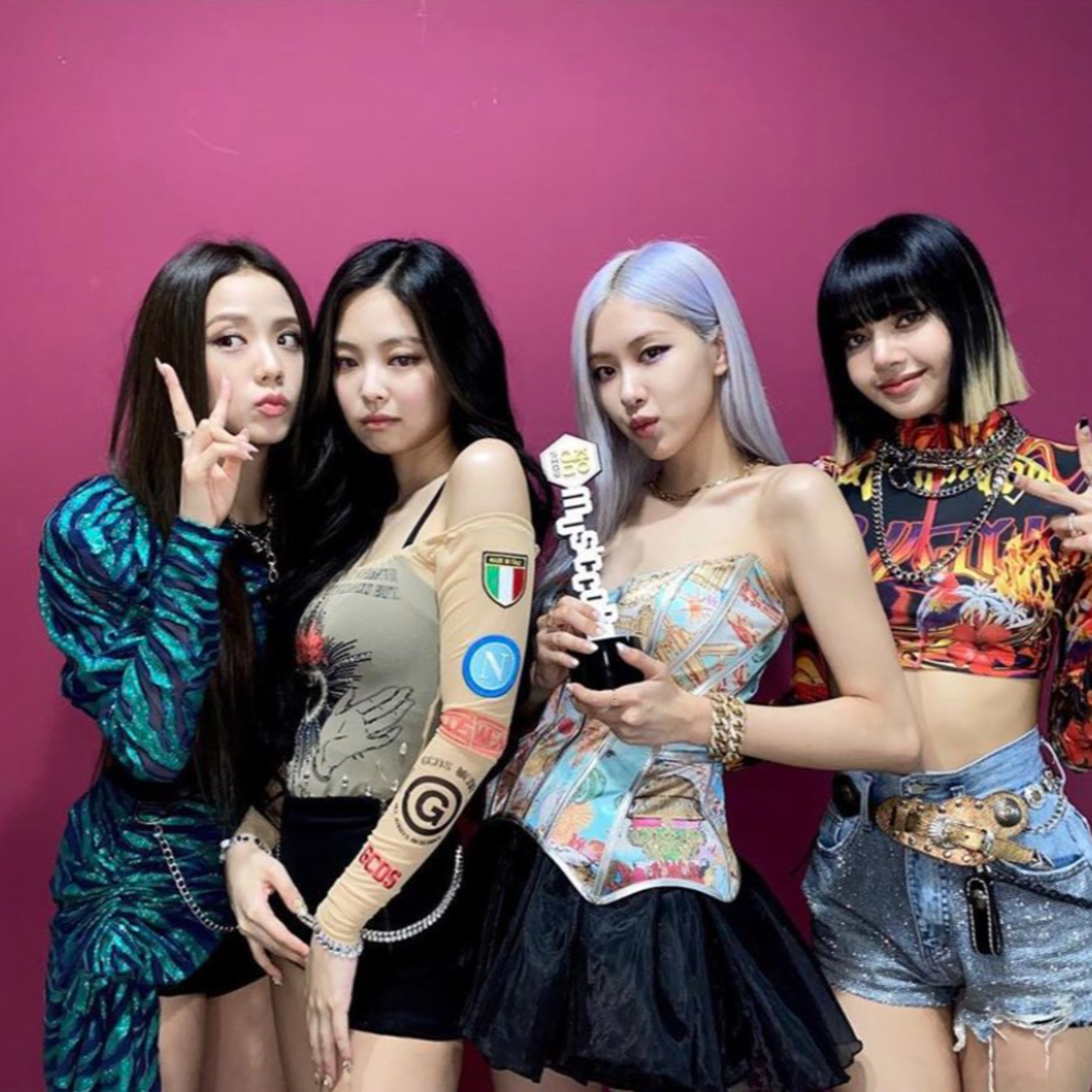 BLACKPINK gây sốt với tạo hình trong sản phẩm sắp ra mắt episode artwork