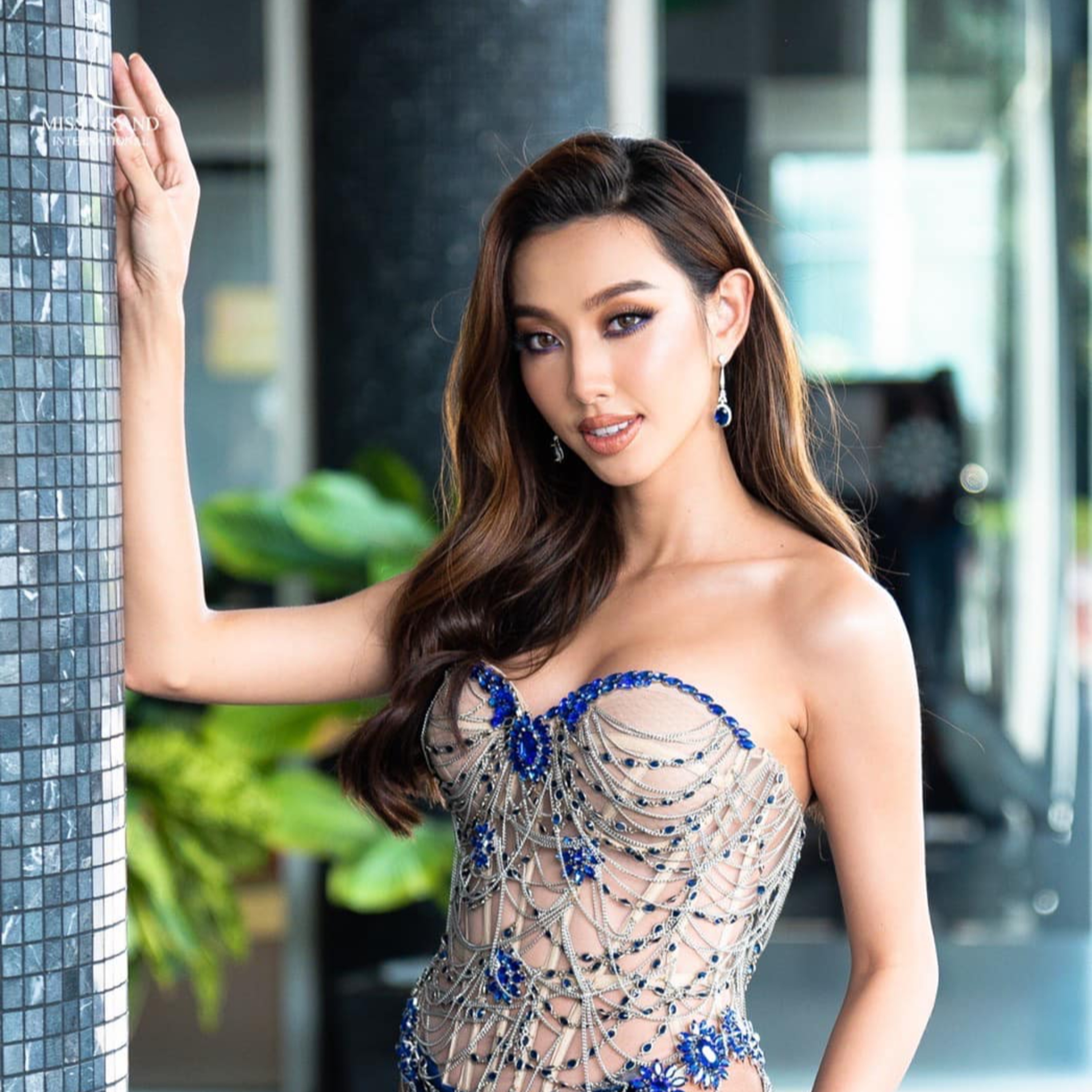 Thùy Tiên bị lộ khoảnh khắc ‘đu đưa’ cùng trai lạ khi rời xa vòng tay Quang Linh trở về Việt Nam episode artwork