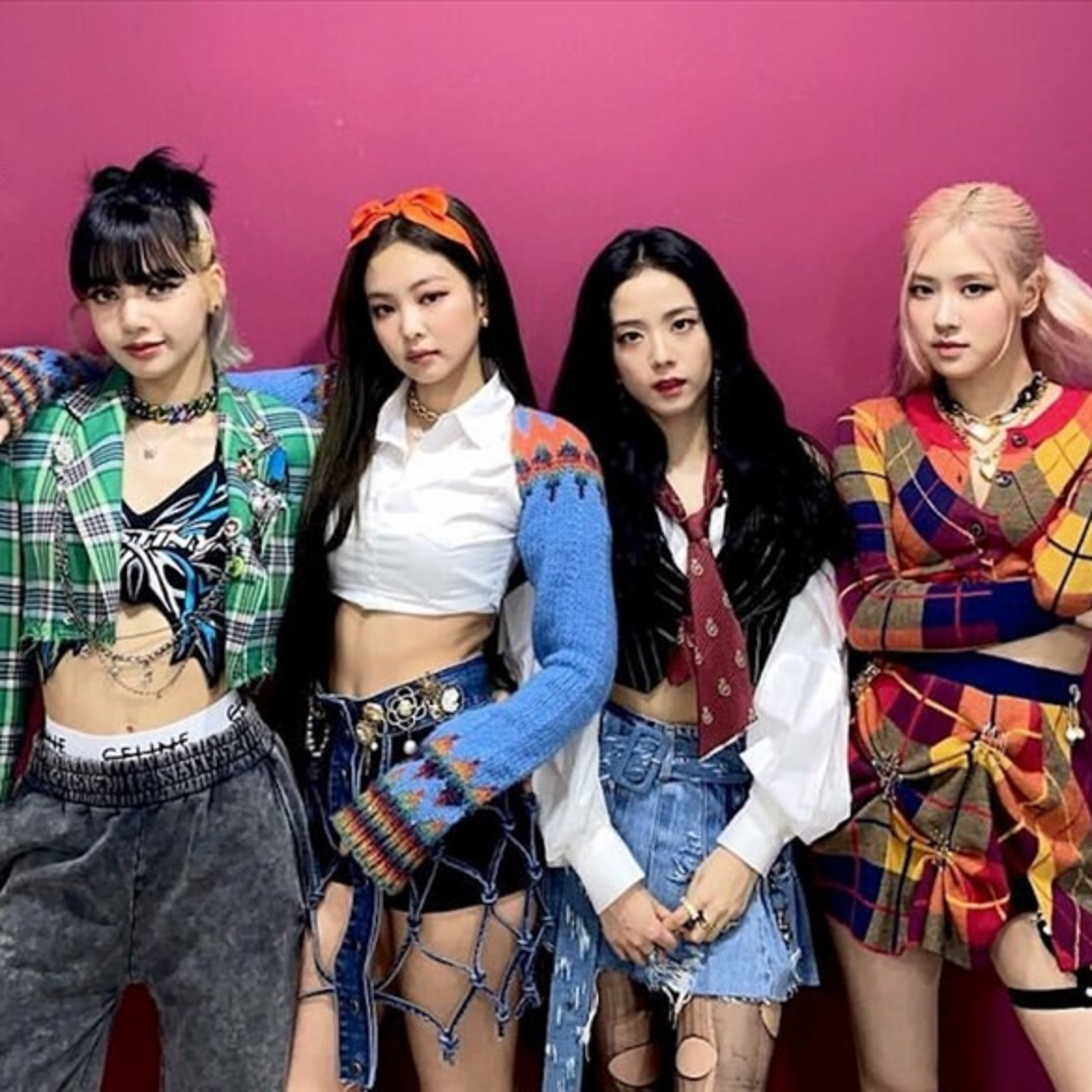 BLACKPINK ‘chơi lớn’, MV mới xuất hiện phương tiện có 1-0-2: Phi thuyền màu hồng? episode artwork